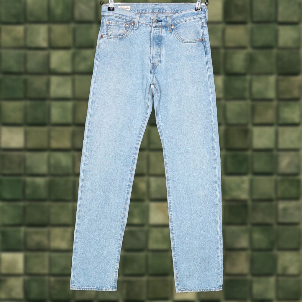 Levi's VINTAGE LEVI’S 501 PREMIUM Jeans Men 29/32 Regular Denim Blue 5-Pocket Straight DZ6518 Mens Size US 29 - 1 Thumbnail