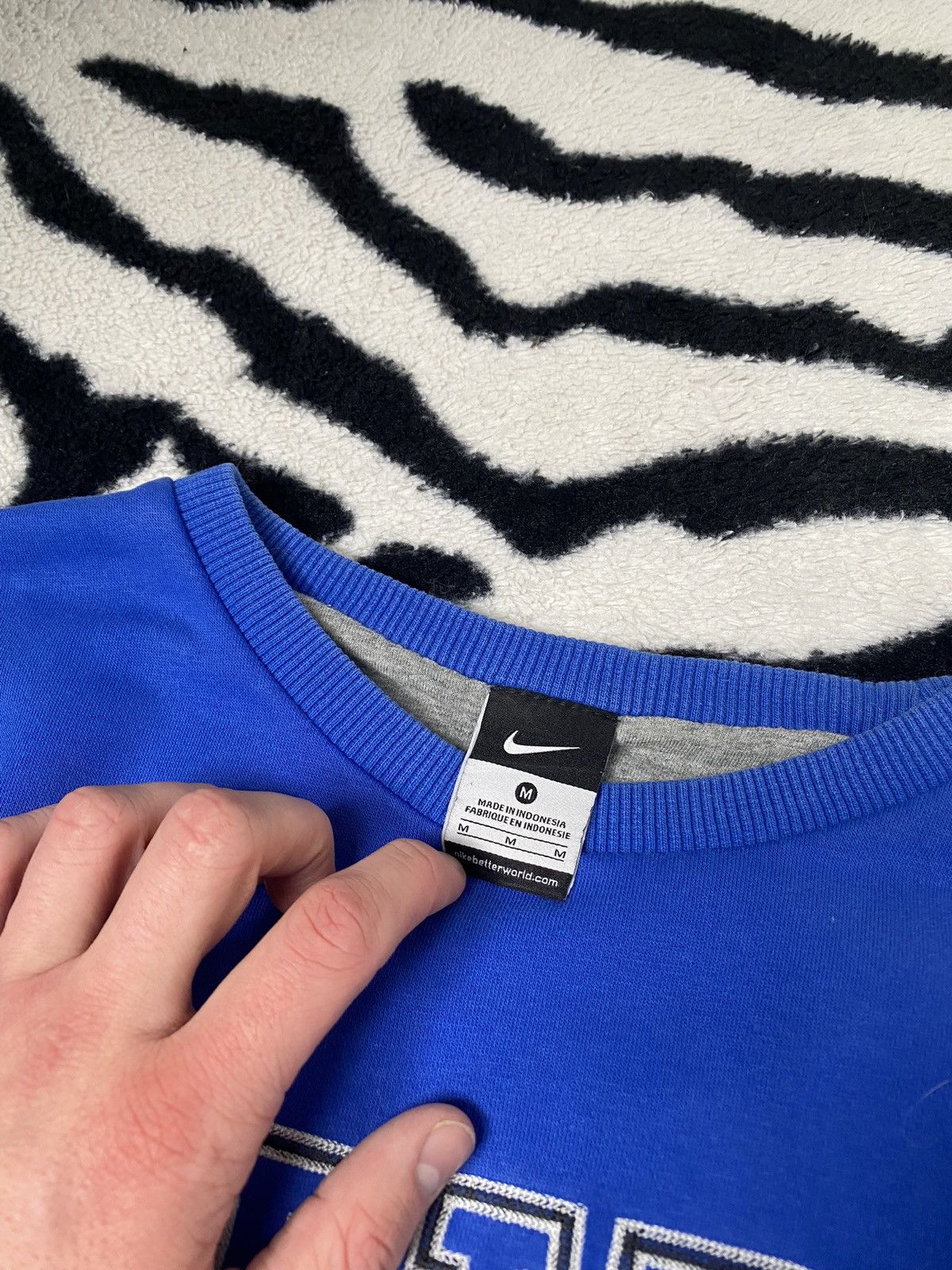 Nike × Vintage Vintage nike sweatshirt boxy fit box logo Blue Size US M / EU 48-50 / 2 - 8 Thumbnail