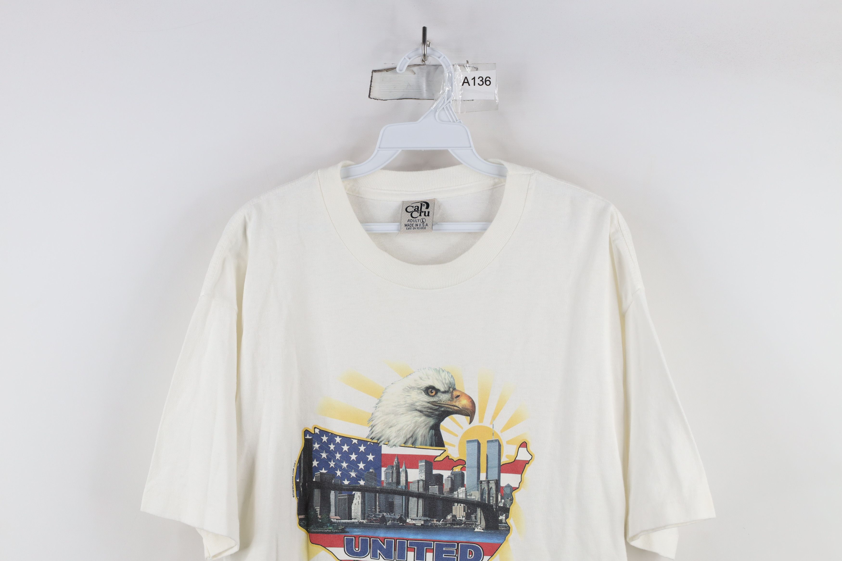 Vintage Vintage Y2K 2001 Twin Towers United We Stand T-Shirt USA Size US L / EU 52-54 / 3 - 2 Thumbnail