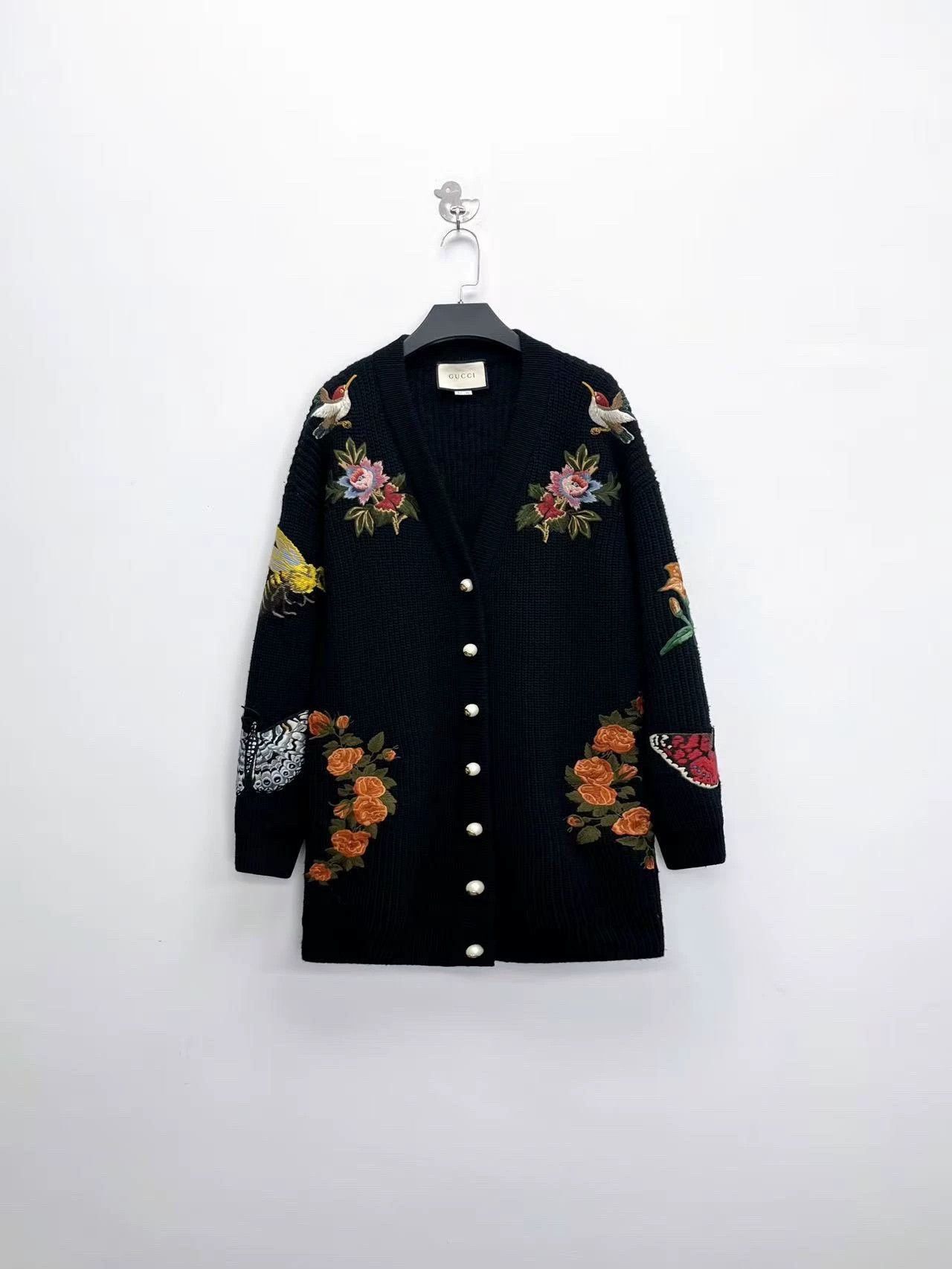 gucci button double G long wool knit heavy-duty cardigan