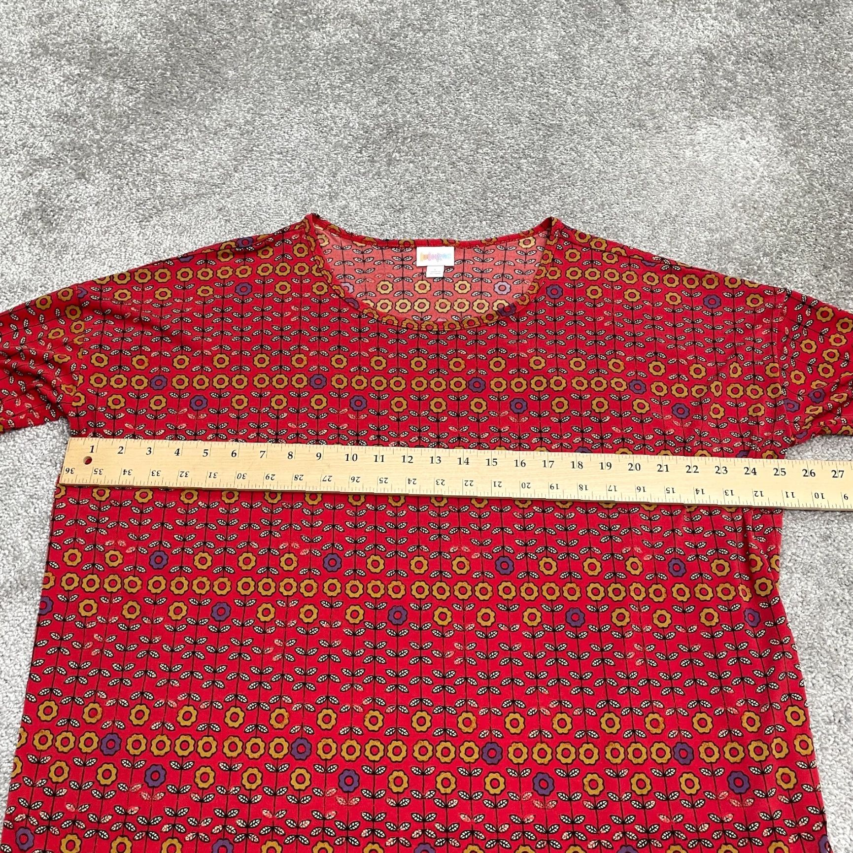 Vintage VINTAGE LuLaRoe Blouse Shirt Womens L Tunic Floral Red Crew Neck Casual Knit Lightweight Short Sleeve Modern Bohemian Size L / US 10 / IT 46 - 5 Thumbnail