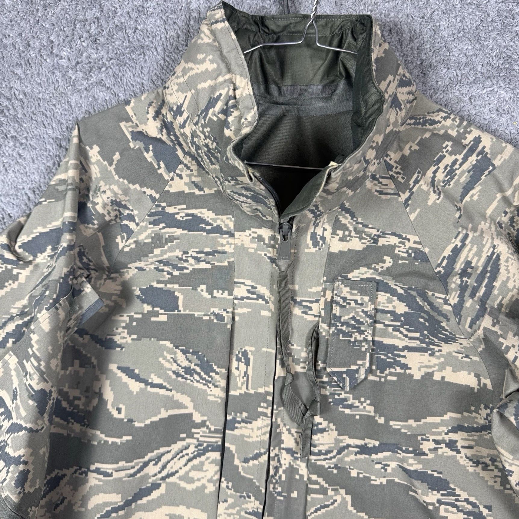 Vintage Propper International Parka All Purpose Environmental Camo Jacket Small Long GoreTex Taped Seams Parka Jacket Size US S / EU 44-46 / 1 - 5 Thumbnail