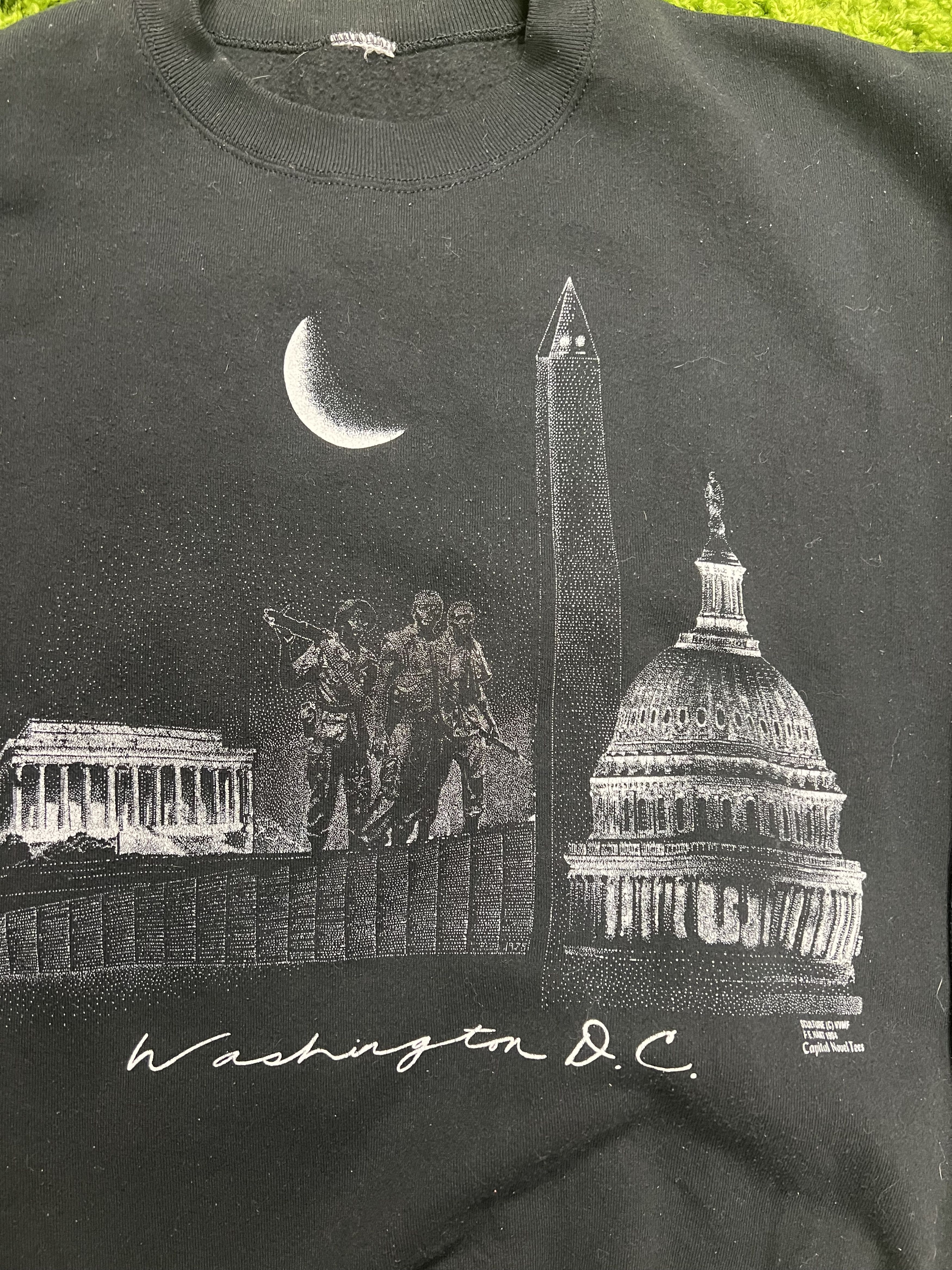 Vintage Vintage Veteran 1990s Washington DC Sweatshirt Crewneck Size US XL / EU 56 / 4 - 2 Thumbnail