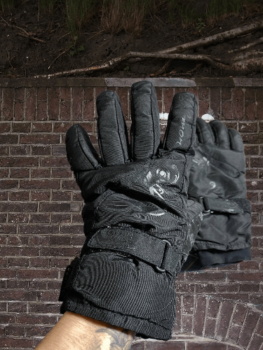 Salomon Salomon Black Gloves Winter Outdoor Hype Rare Size ONE SIZE - 1 Thumbnail