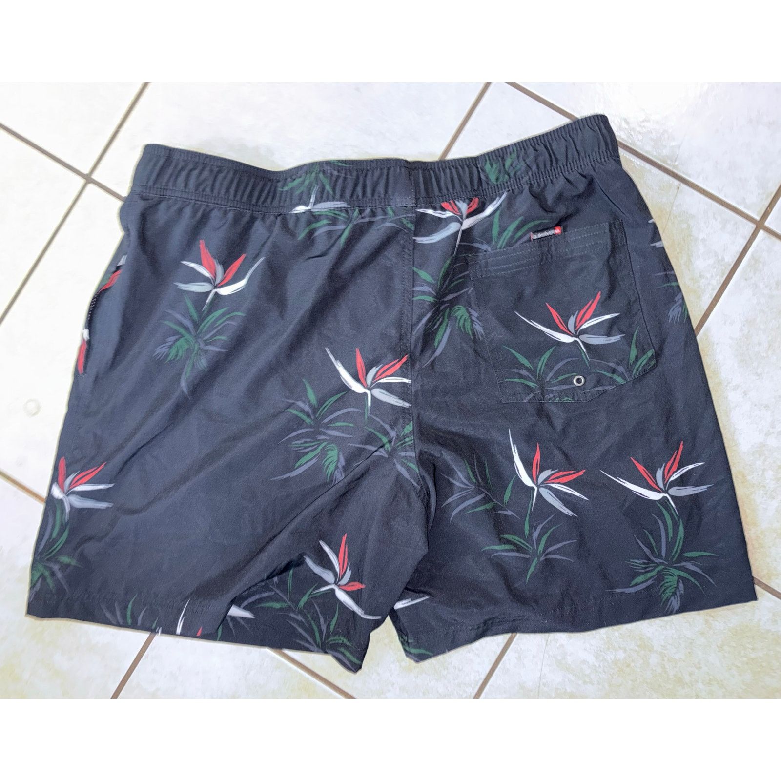 Quiksilver Quiksilver men’s volley swim shorts XL floral Size US 36 / EU 52 - 3 Thumbnail