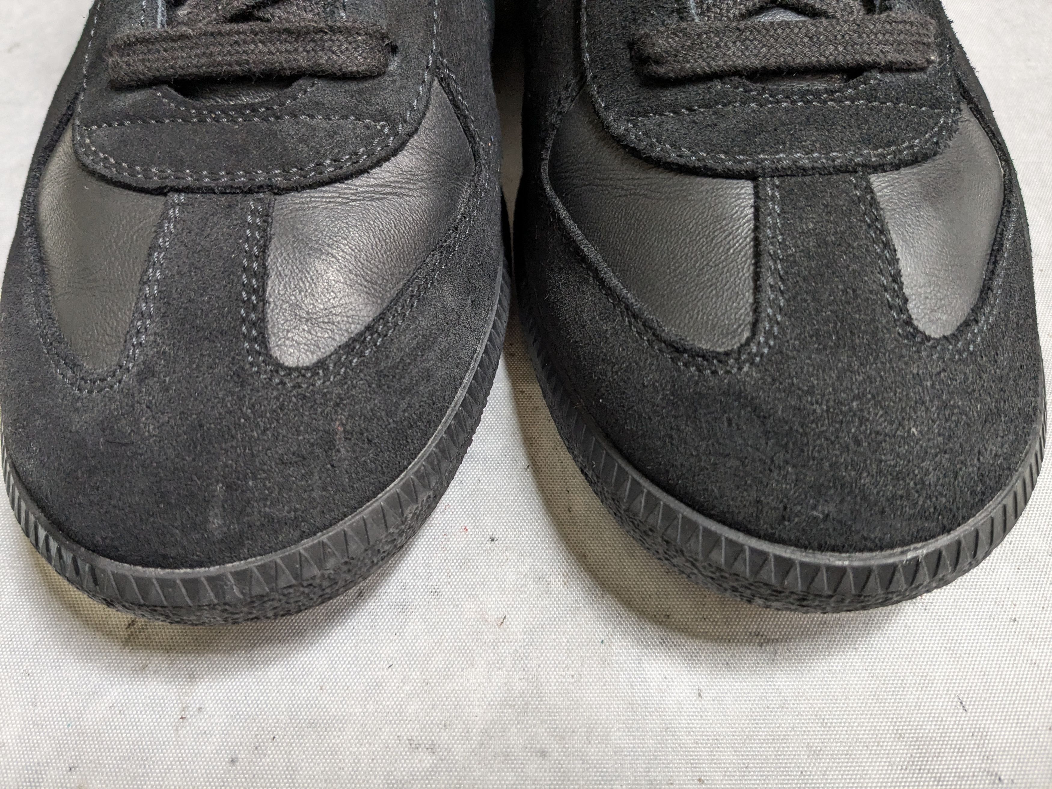 Maison Margiela Maison Margiela Replica GAT Black 9 42 Low Tops Suede Size US 9 / EU 42 - 3 Thumbnail