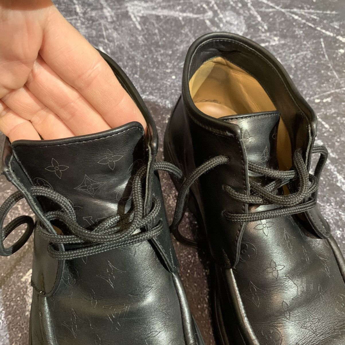 Louis Vuitton Louis Vuitton Black leather chukka boots Size 8.5 Size US 8.5 / EU 41-42 - 17 Thumbnail