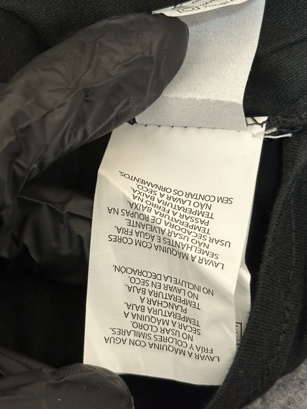 Armani Exchange Armani Exchange x Tiësto "In Search of Sunrise" Size US XL / EU 56 / 4 - 10 Thumbnail