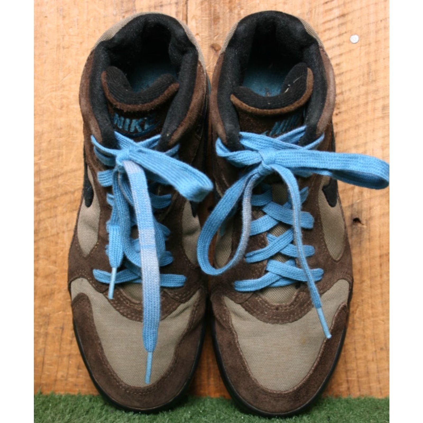 Nike VINTAGE NIKE Caldera Boot Women Suede Canvas ACG Hiking Brown 90s Sz 7 Womens Shoes Boots Size US 5 / IT 35 - 4 Thumbnail