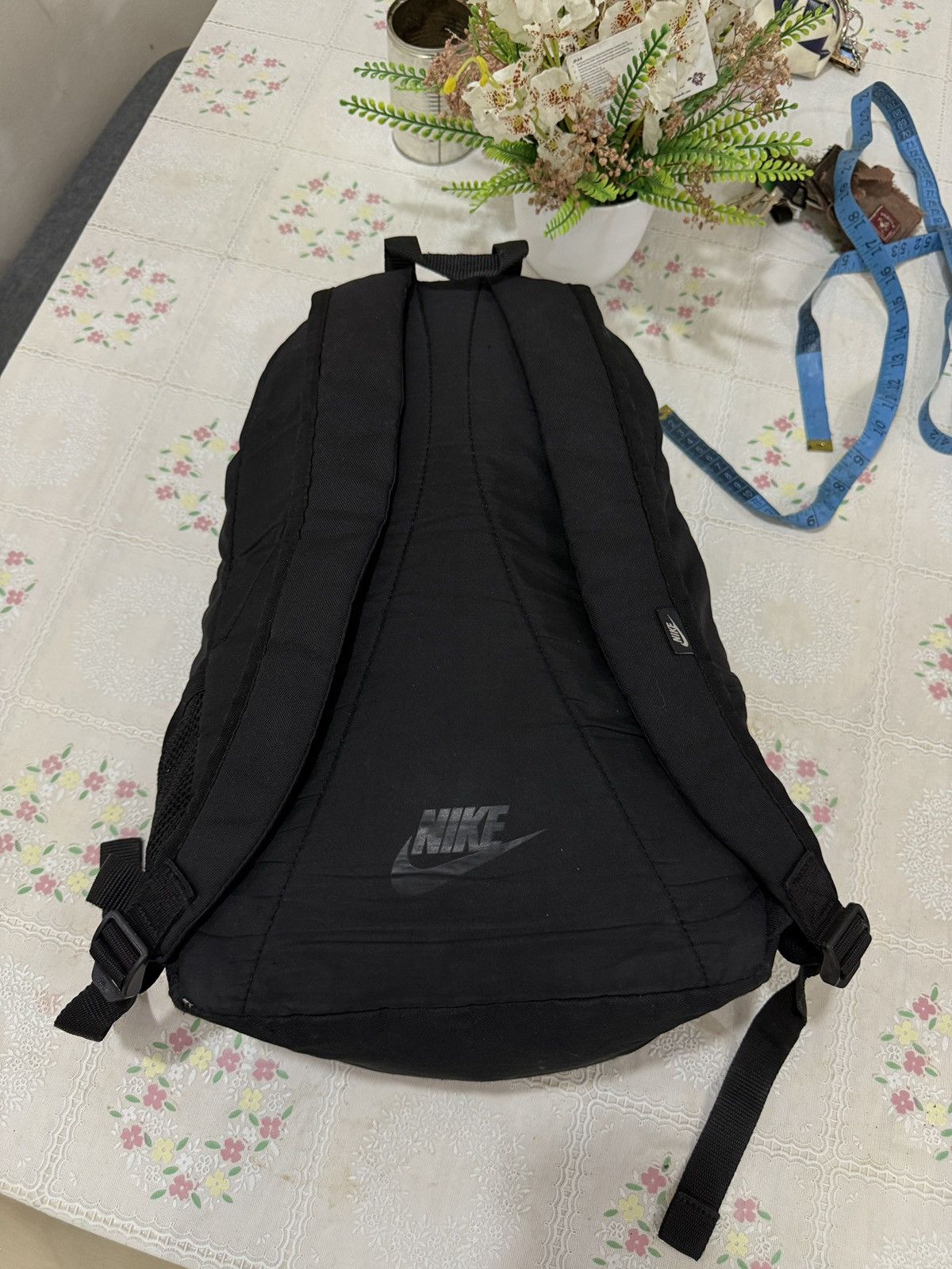 Nike 🔥🔥🔥ARCHIVE NIKE BAGPACK Size ONE SIZE - 6 Thumbnail