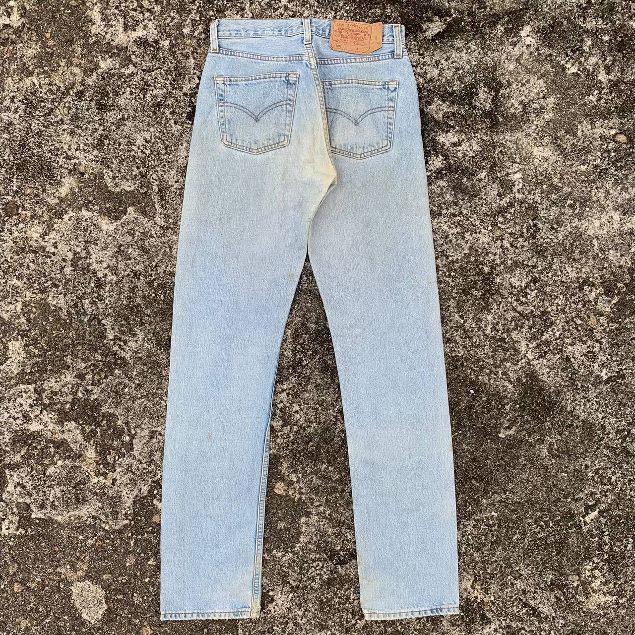 Levi's Vintage Clothing Vintage Levis 501 Fly Button Jeans Light Blue Wash Denim Size US 28 / EU 44 - 2 Thumbnail