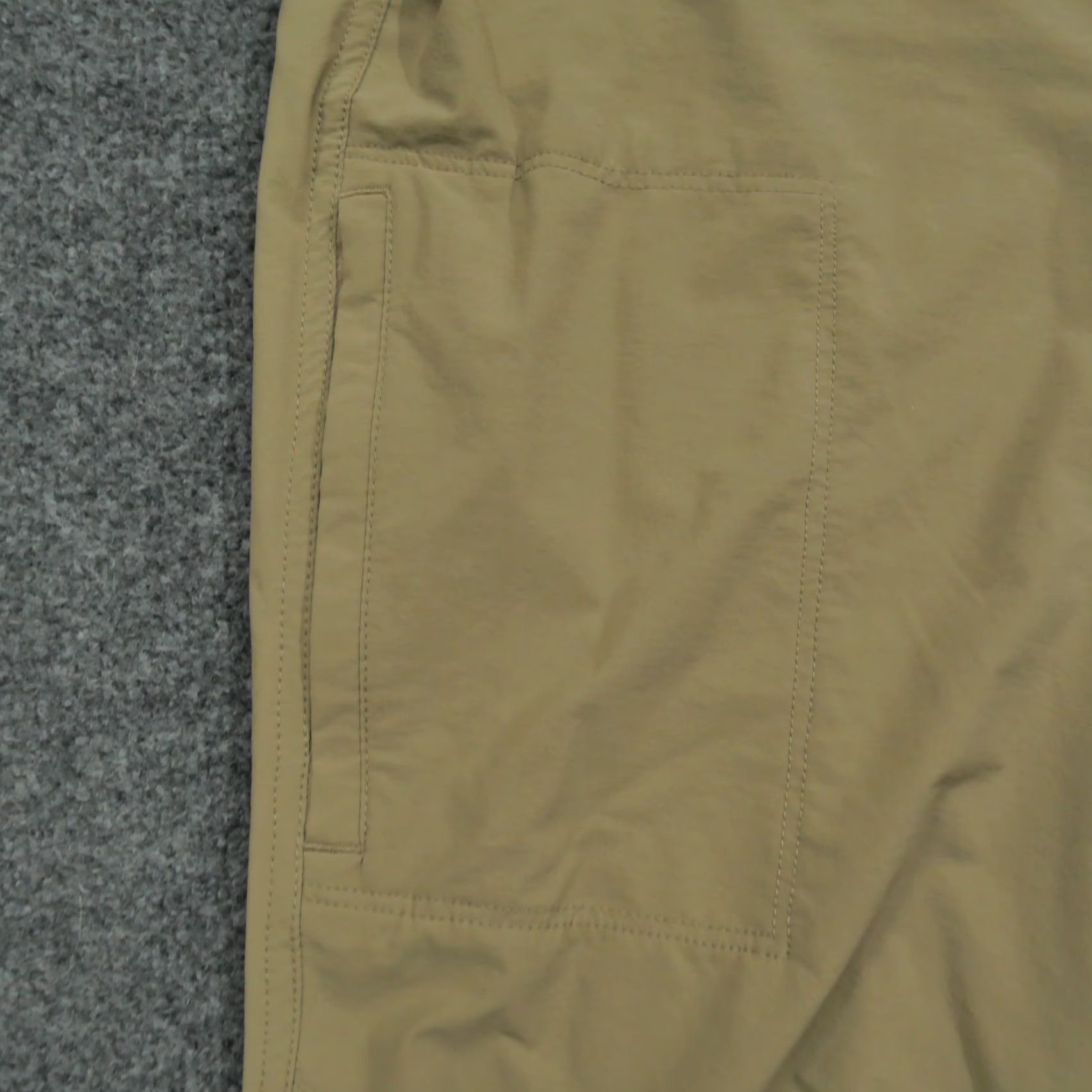 Orvis Orvis Pants Womens 16 Tan Khaki Outdoors Lightweight Stretch 35x32 Casual Workwear- Beige 16 Regular Inseam 32 Straight Windbreaker Muslen? Size 24" / US 00 / IT 34 - 4 Thumbnail