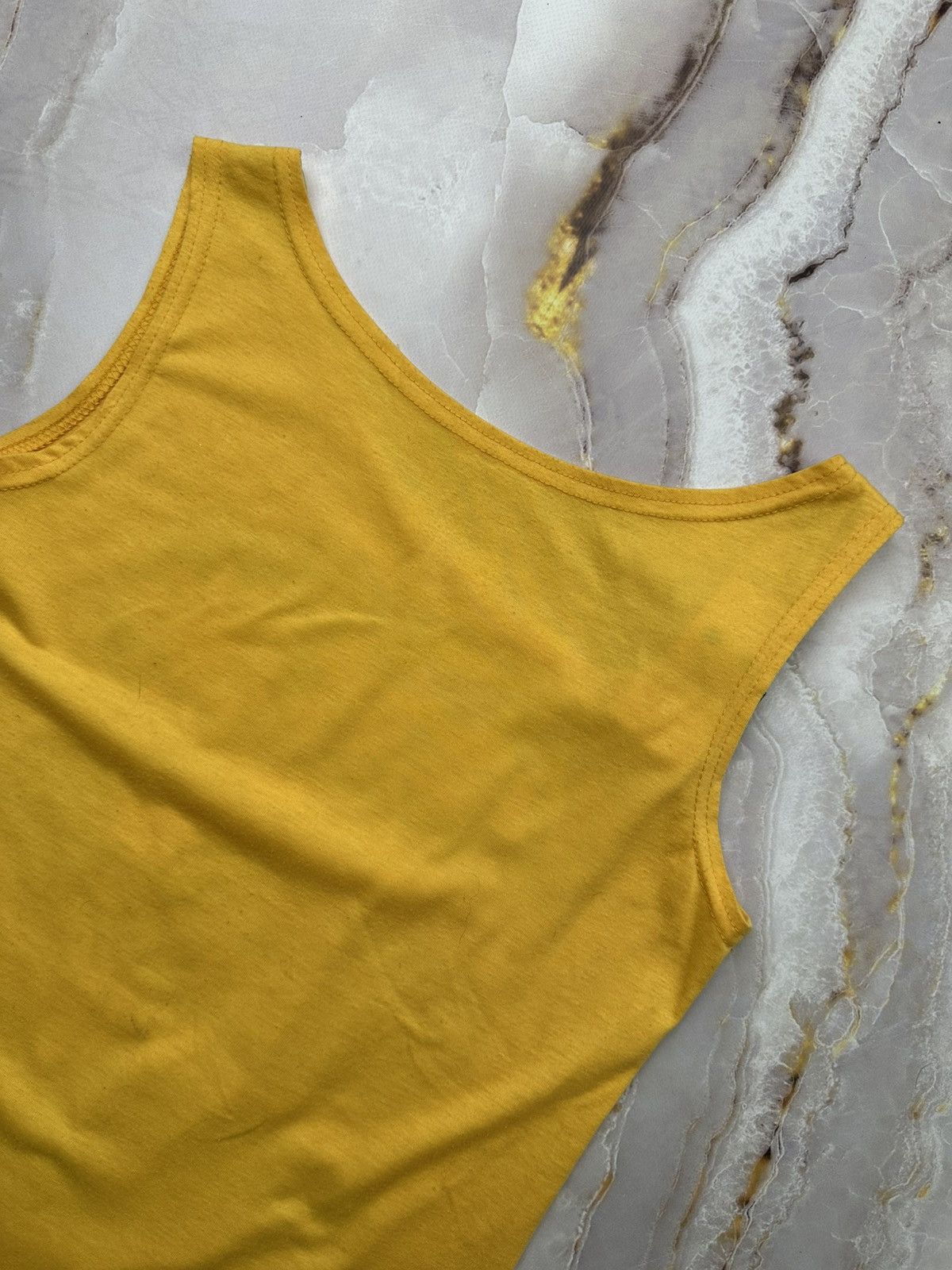 Japanese Brand Vintage Tank Top (E1) Size S / US 4 / IT 40 - 6 Thumbnail