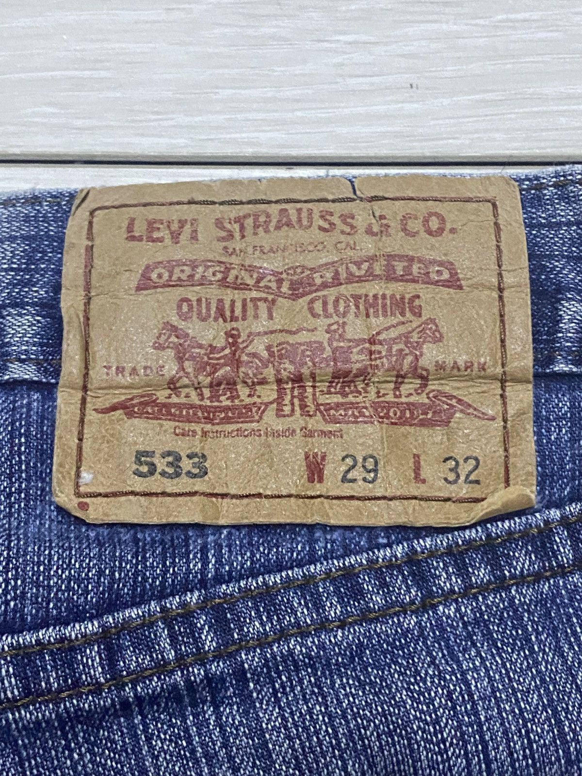 Levi's Vintage Levis 553 Blue Wash Distressed Slim Fit Jeans Size US 32 / EU 48 - 12 Thumbnail