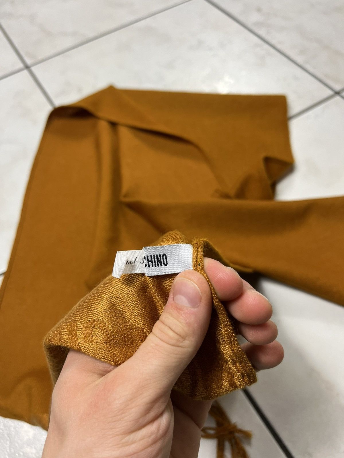 Moschino × Vintage Vintage Moschino wool silk scarf with logo monogram luxury Size ONE SIZE - 12 Thumbnail