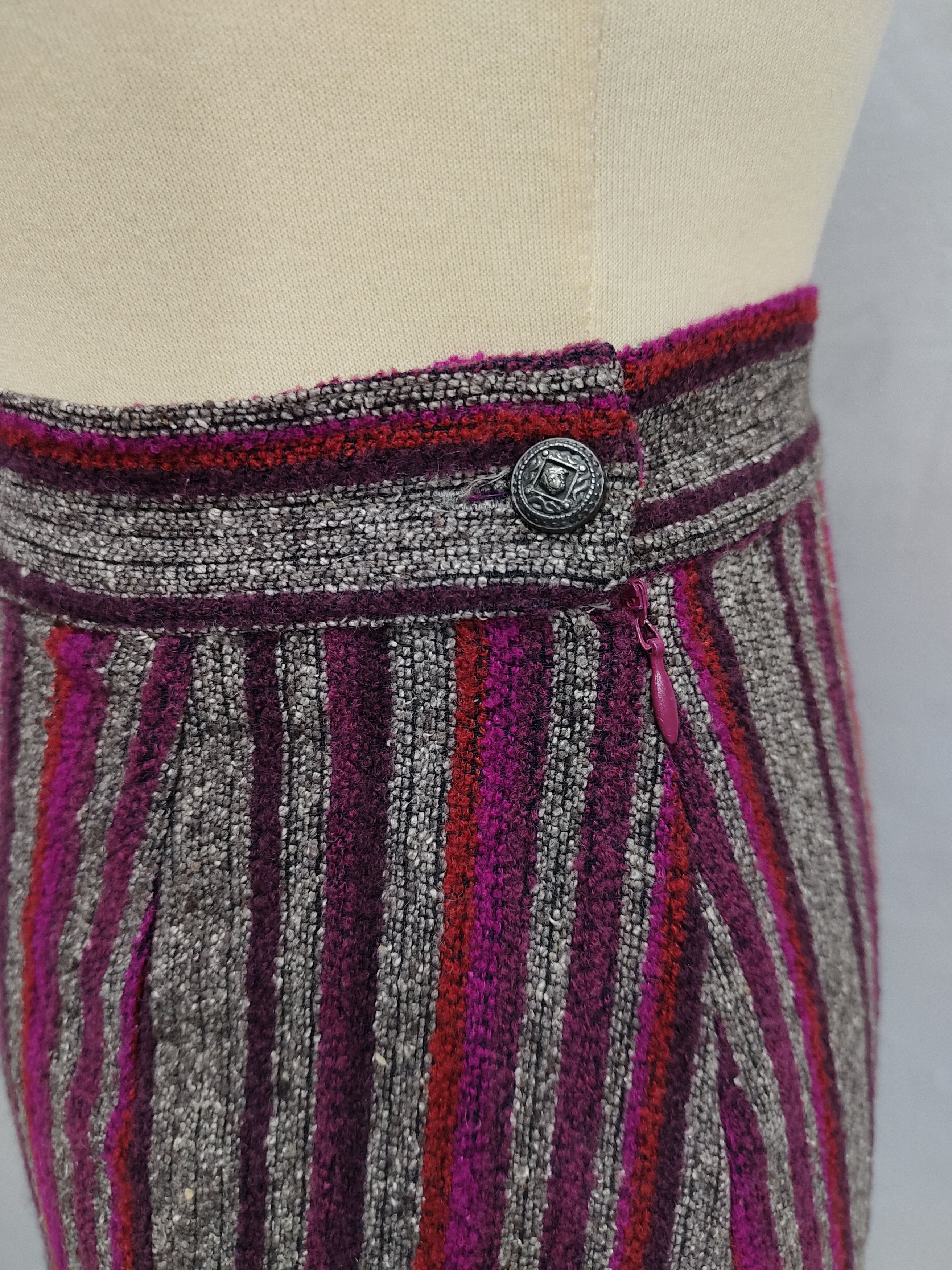 Versace Jeans Couture 80s Versace JC 🇮🇹 Archive Minimal Striped Wool Skirt Size 28" / US 6 / IT 42 - 4 Thumbnail