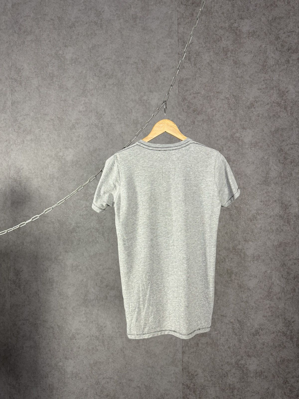 Designer × Diesel Diesel designer big logo v neck tee Size US XS / EU 42 / 0 - 7 Thumbnail