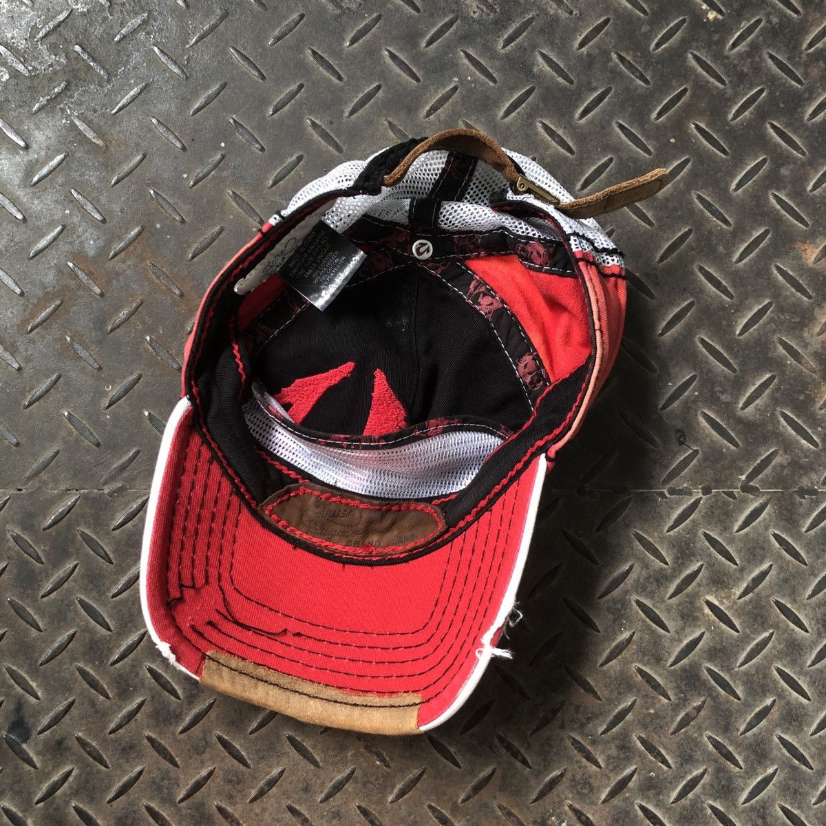 True Religion 🚫 SOLD 🚫 Vintage True Religion Mountain Distressed Hat Size ONE SIZE - 8 Thumbnail