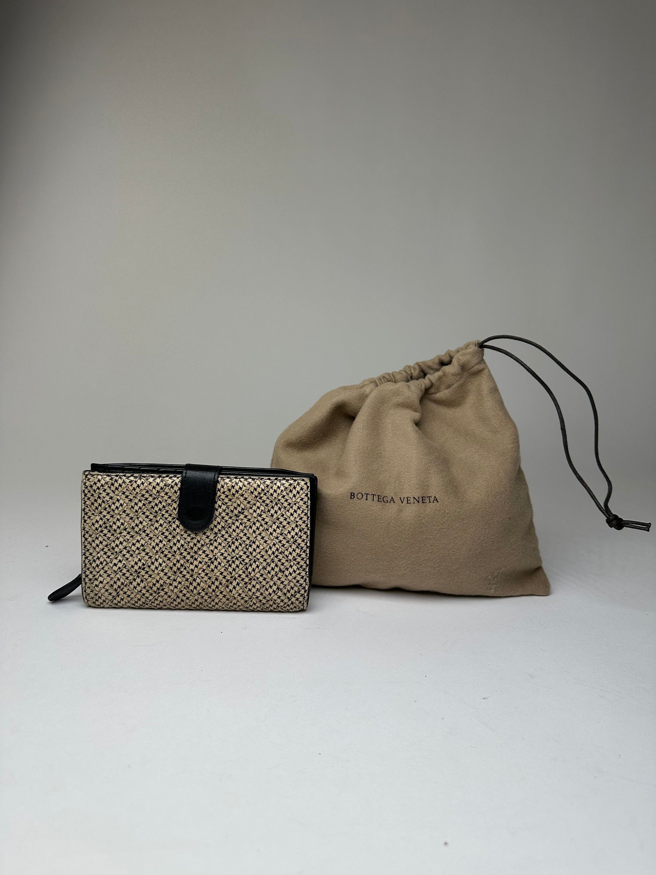 Bottega Veneta Vintage Woven Raffia Bifold Wallet Natural Size ONE SIZE - 1 Thumbnail