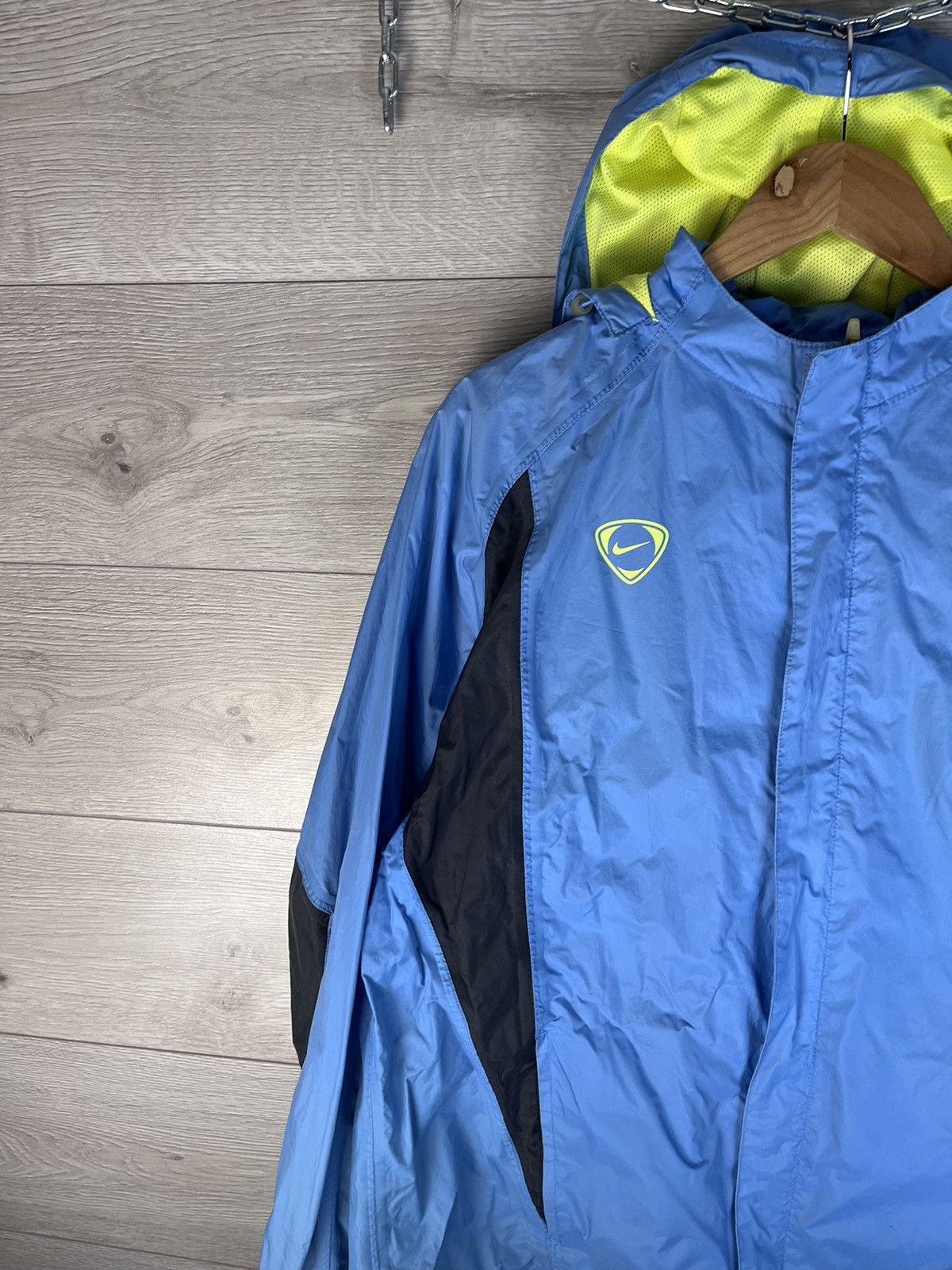 Nike vintage 90s nike windbreaker jacket mens size L Size US L / EU 52-54 / 3 - 3 Thumbnail