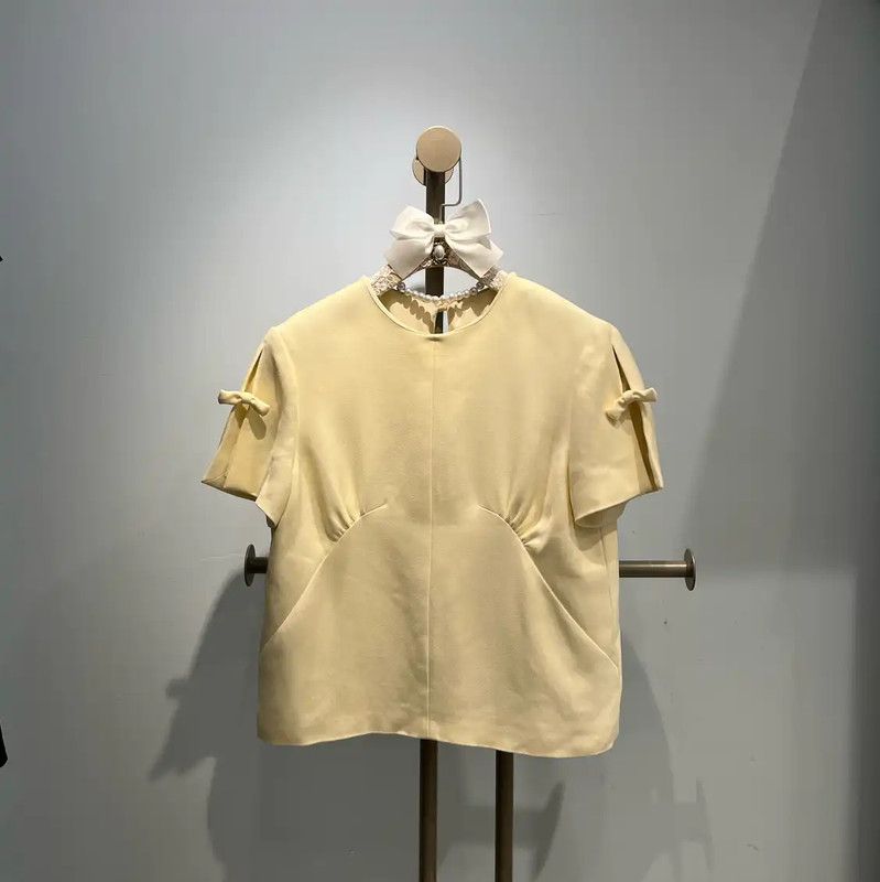 Miu Miu Miu Miu Summer Beige Cropped Short Sleeve T-Shirt 0089 Size M / US 6-8 / IT 42-44 - 1 Thumbnail