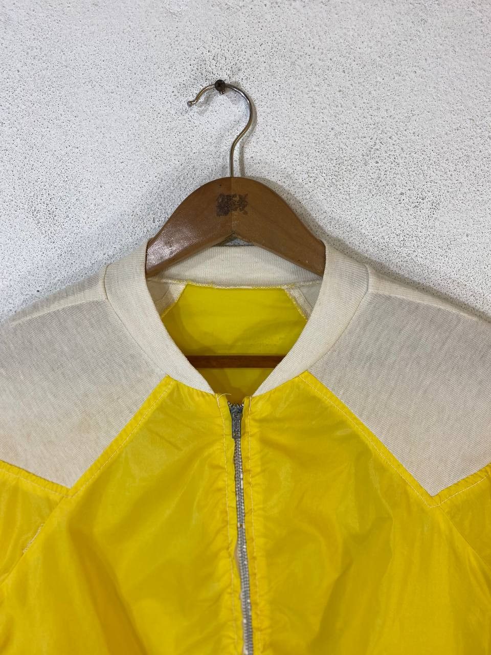 Vintage vintage two tone thin nylon windbreaker nice design Size US S / EU 44-46 / 1 - 2 Thumbnail