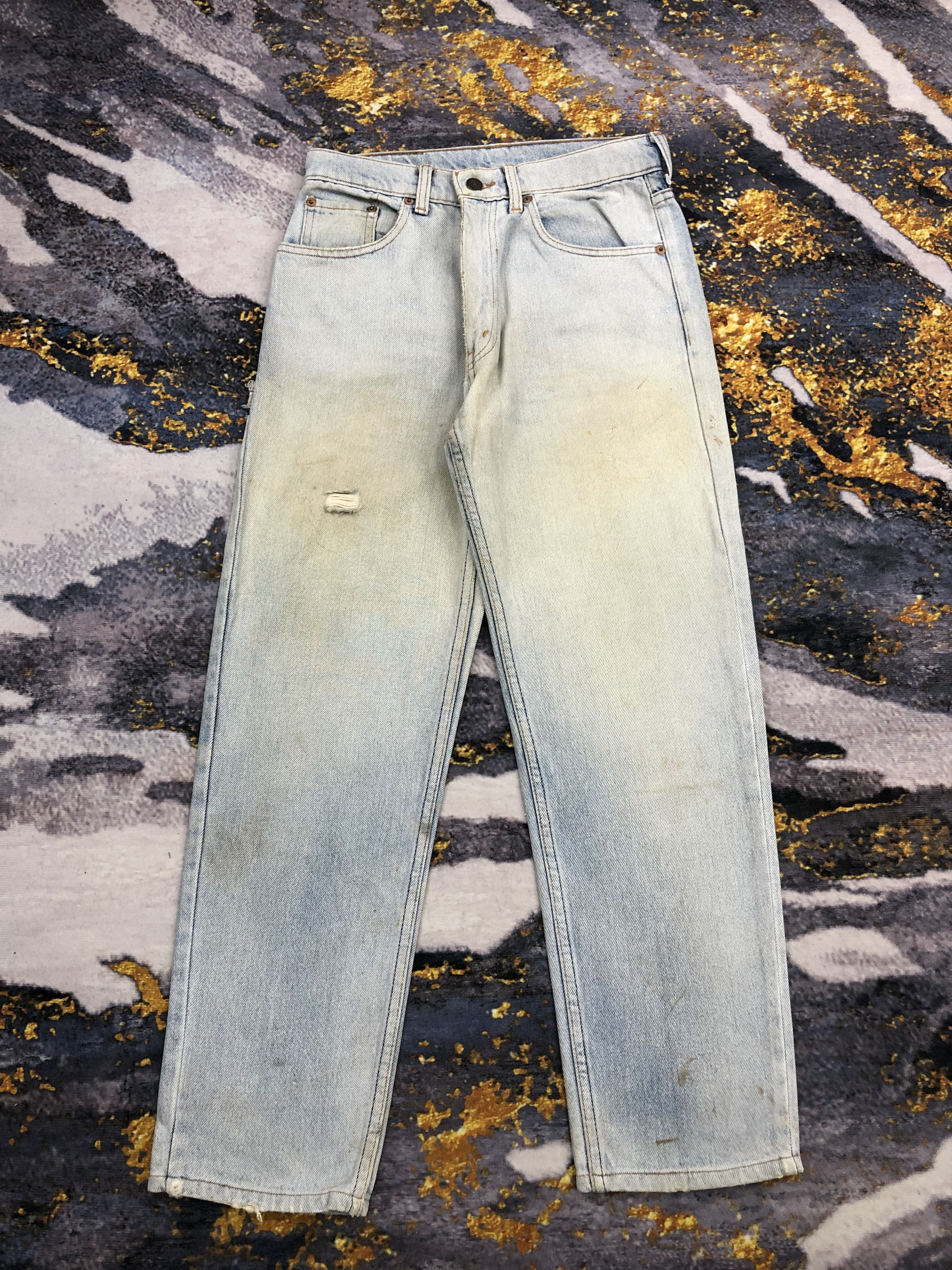 Levi's Vintage Levis Stained Light Washed Jeans DPP0171 Size US 28 / EU 44 - 1 Thumbnail