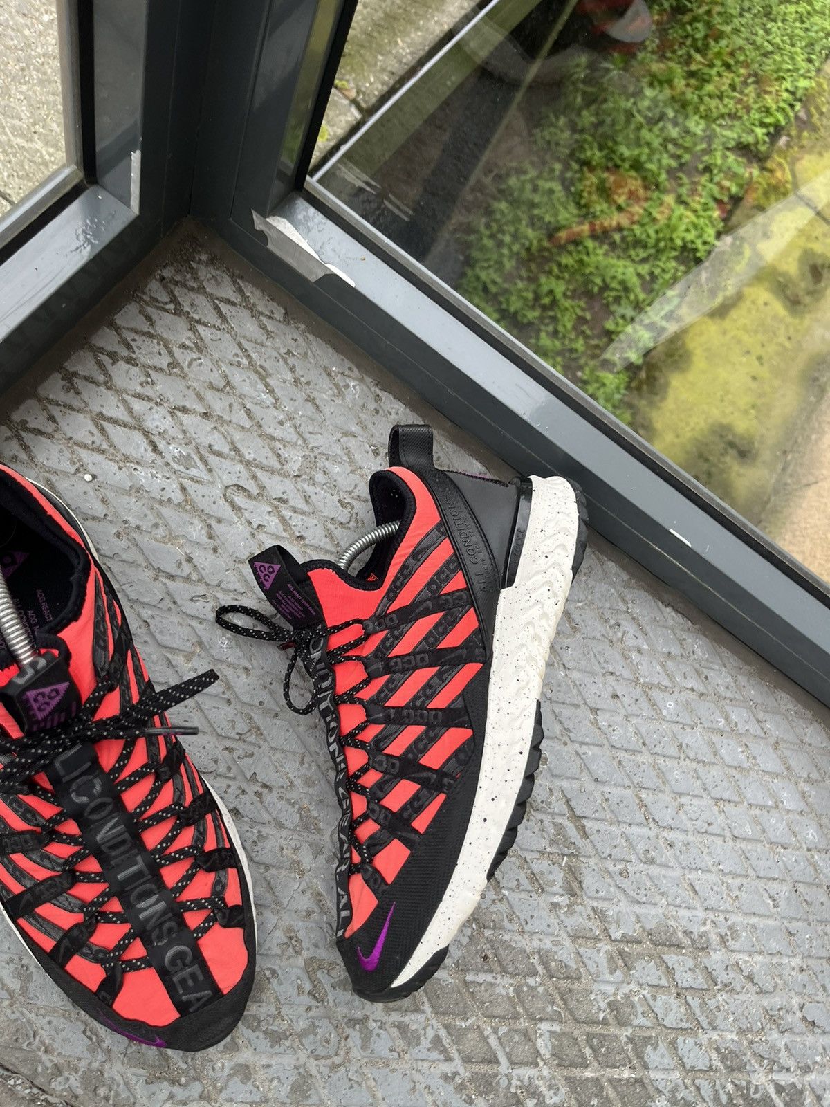 Nike ACG Sneakers Nike ACG react Terra Gobe Bright crimson men’s Size US 10 / EU 43 - 3 Thumbnail
