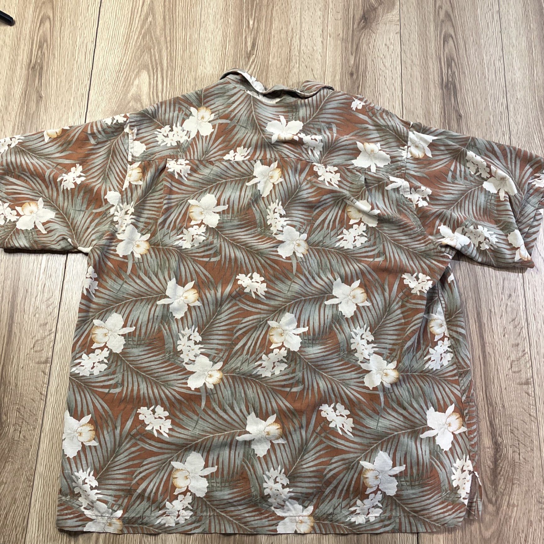 Van Heusen Van Heusen Hawaiian Shirt XL Green Floral Button-Up Short Sleeve Silk Mens Size US XL / EU 56 / 4 - 5 Thumbnail