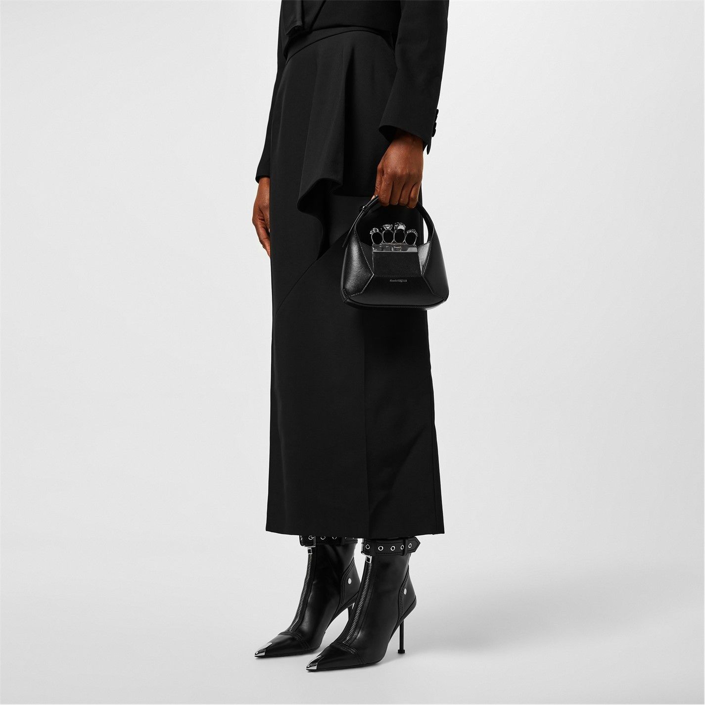 Alexander McQueen o1y0225 Ankle Boots in Black Size US 9 / IT 39 - 2 Thumbnail