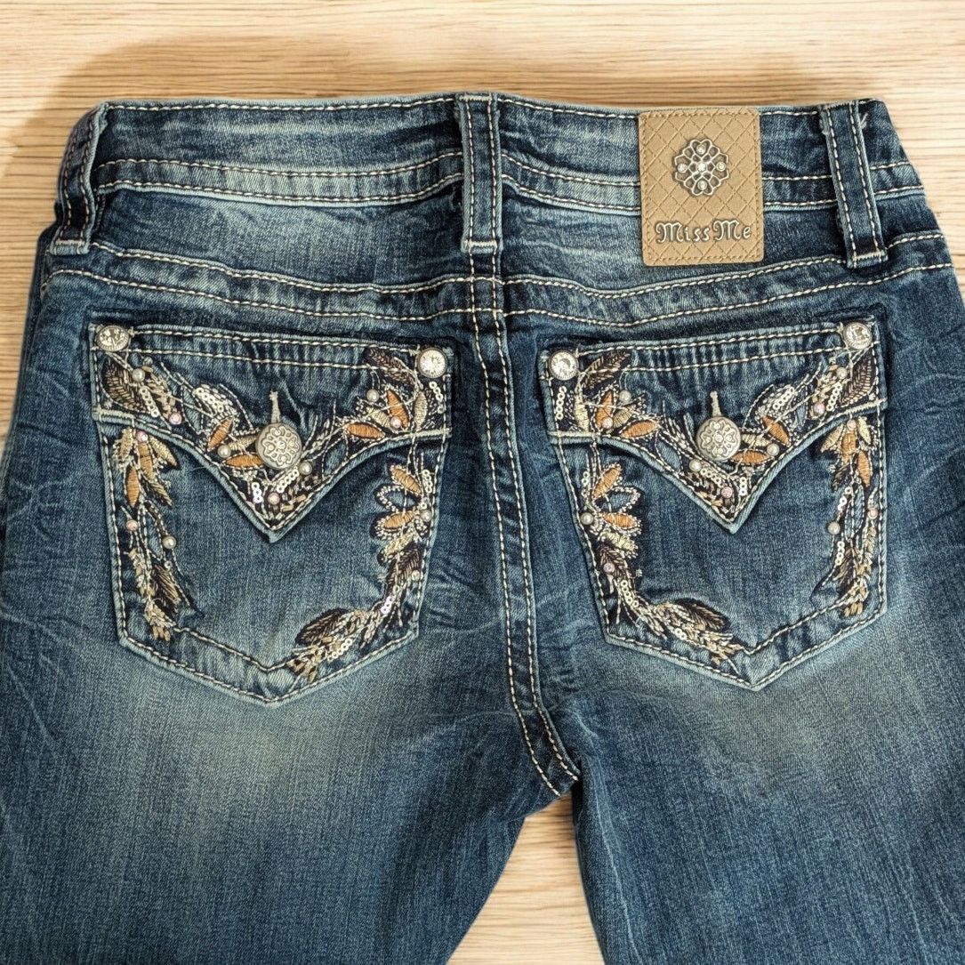 Miss Me MISS ME Los Angeles Mid Rise Capri Jeans Beaded Bling Pocket Size 26" / US 2 / IT 38 - 4 Thumbnail
