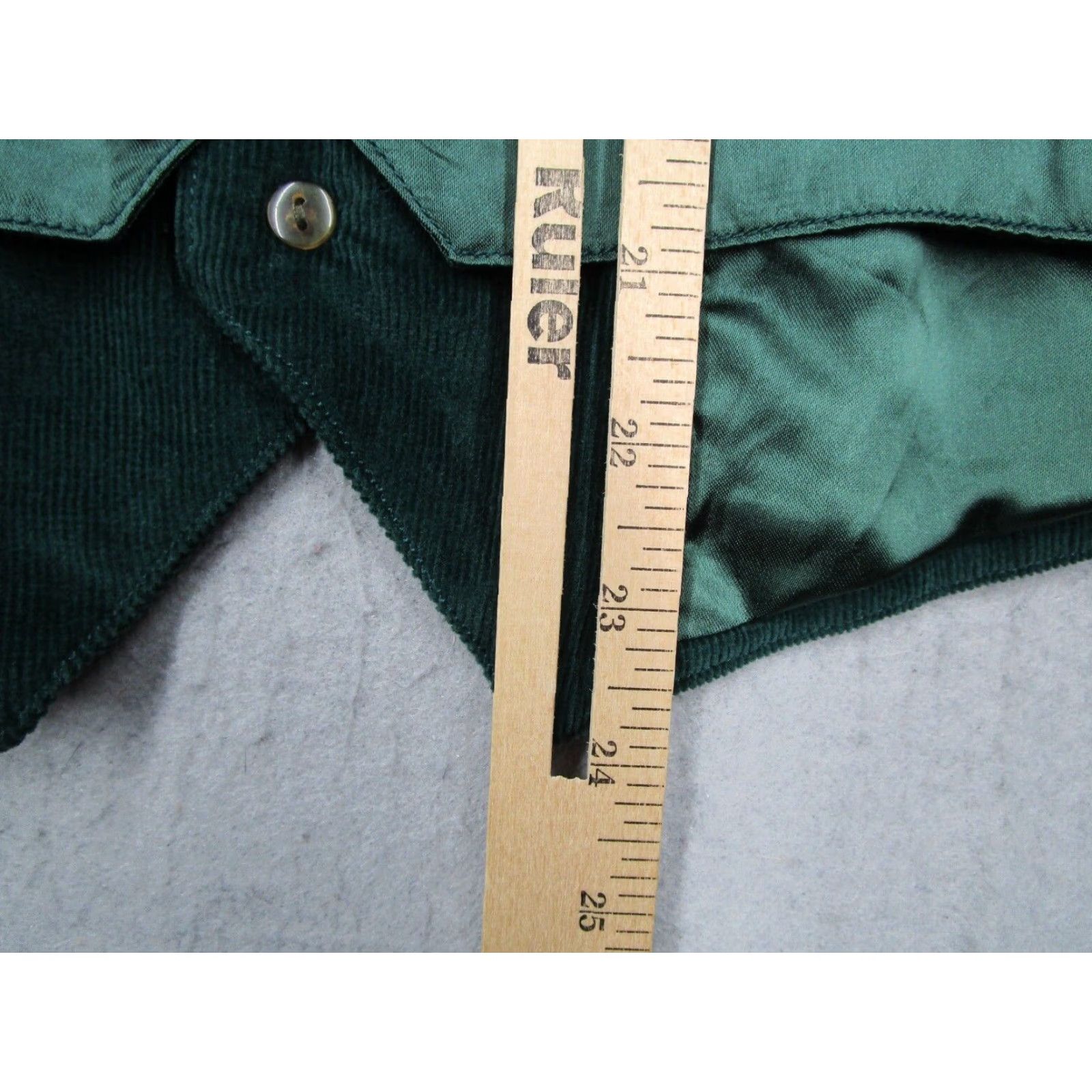 Vintage VINTAGE Warner Brothers Mens Small Green Corduroy Cartoon Vest 90s Size US S / EU 44-46 / 1 - 7 Thumbnail