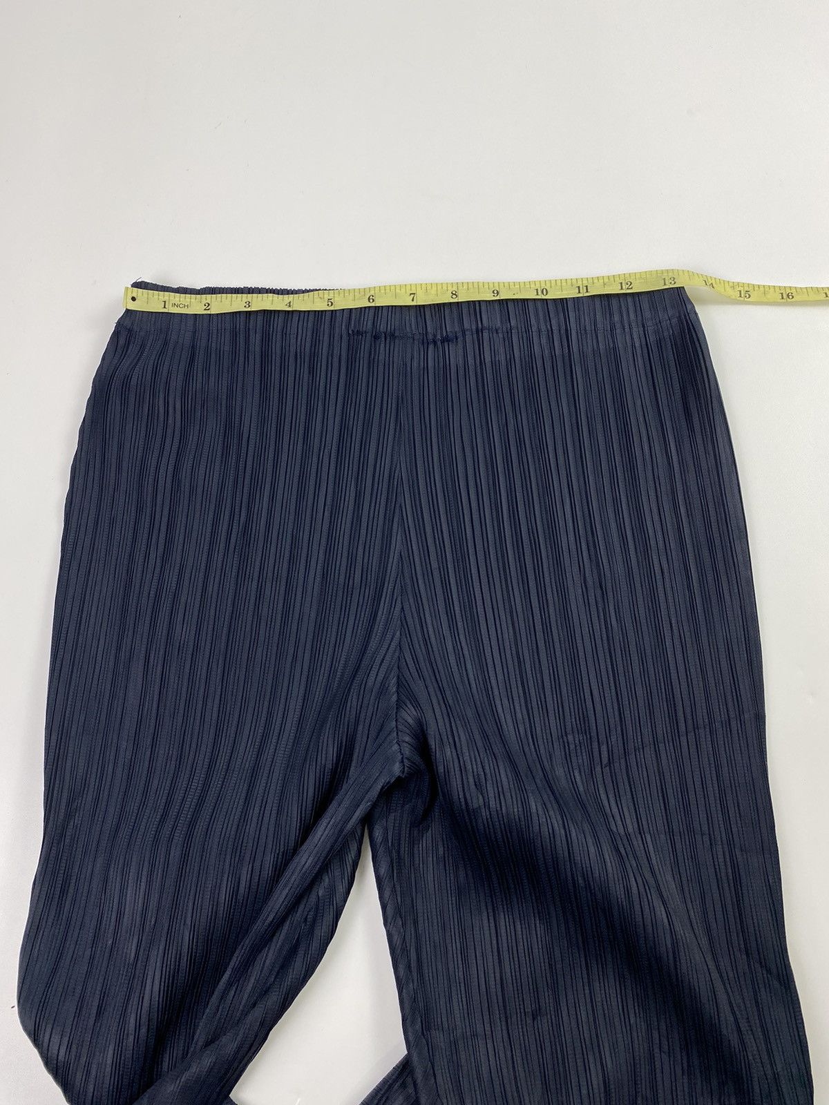 Designer × Issey Miyake × Pleats Please Issey Miyake pleated issey miyake pleatsplease trouser pant lost tag Size US 28 / EU 44 - 10 Thumbnail