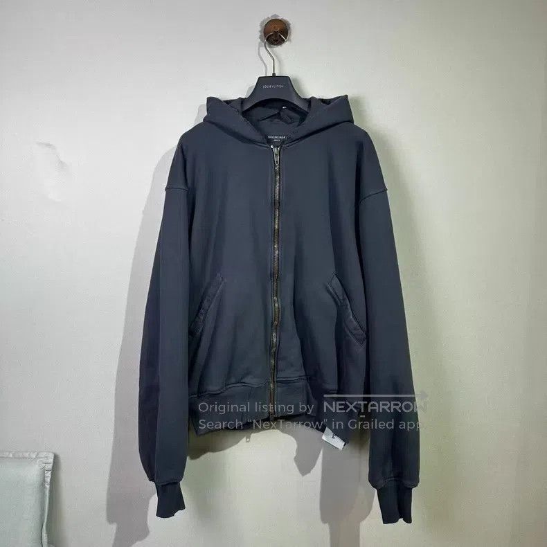Balenciaga Balenciaga Reversed Letter Zip Hoodie Size US XXS / EU 40 - 1 Thumbnail