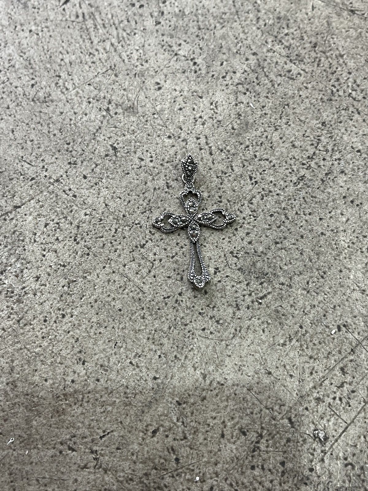 Other Vintage Sterling Silver Cross Pendant (unisex) Size ONE SIZE - 10 Thumbnail