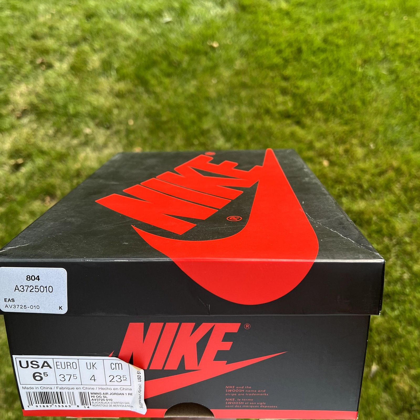 Jordan Brand × Nike Air Jordan 1 Retro High OG Satin Shattered Backboard Size 6 Size US 6.5 / IT 36.5 - 9 Thumbnail