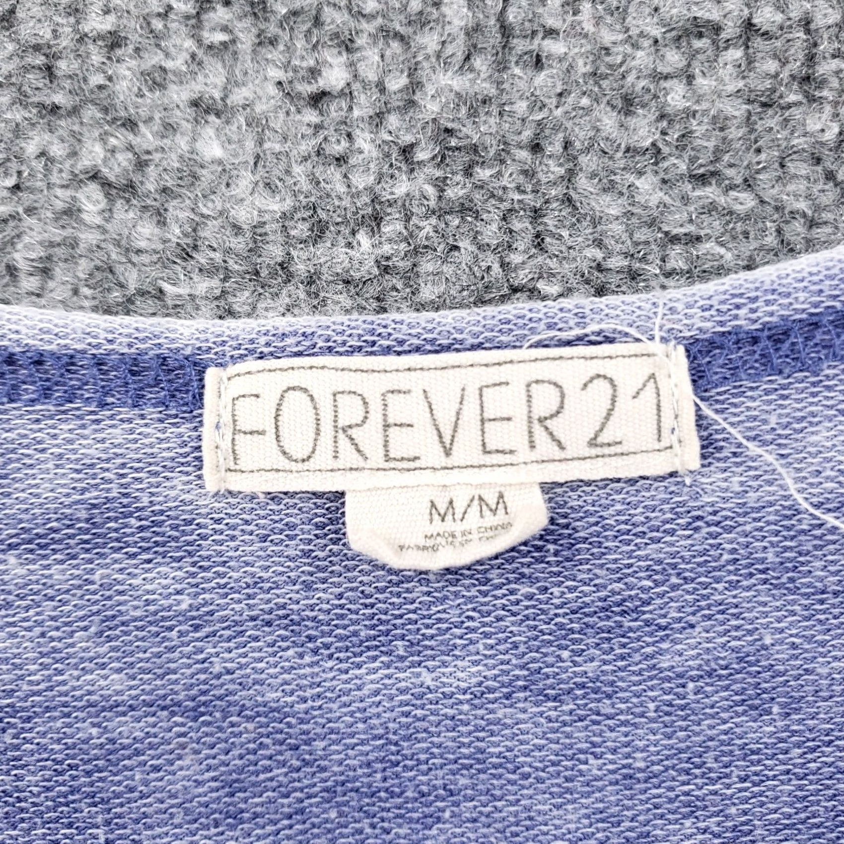 Forever 21 FOREVER 21 Sweatshirt Womens M Purple Pullover Pockets Long Sleeve Casual Casual Free Sizes Size M / US 6-8 / IT 42-44 - 3 Thumbnail