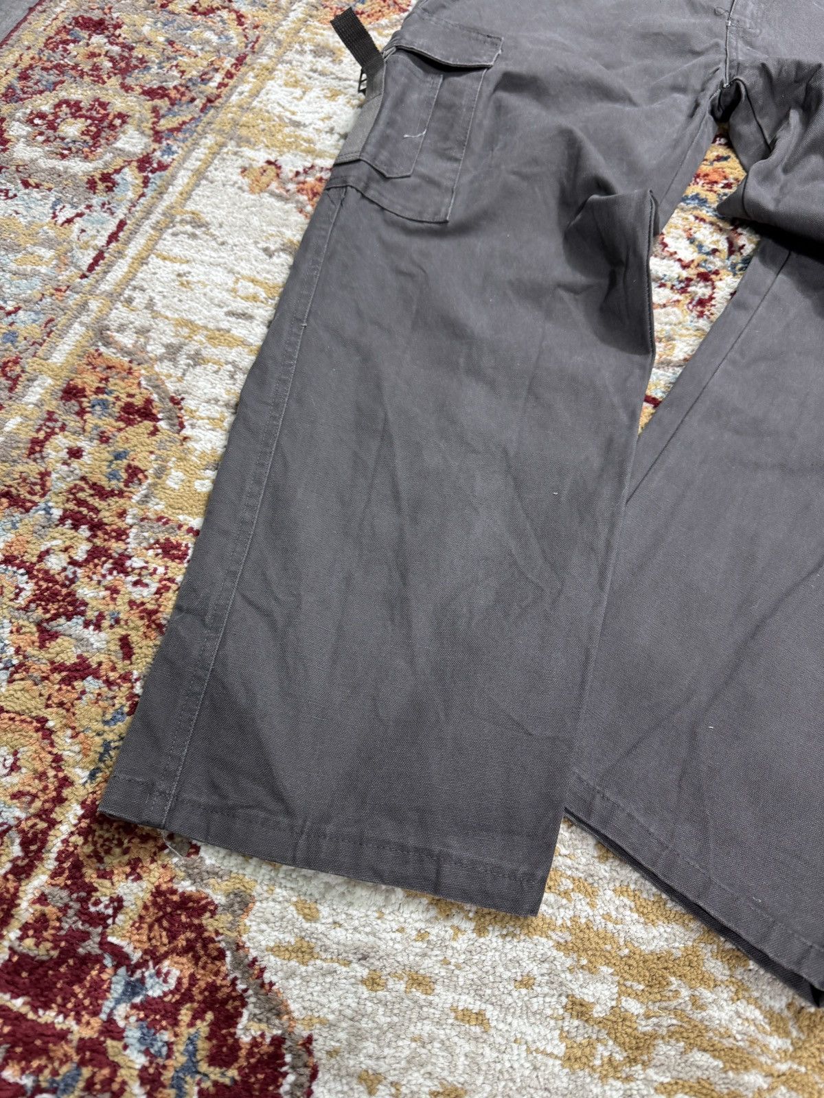 Junya Watanabe × Vintage Vintage Junya Watanabe Balenciaga Style Bondage Cargo Pants Size US 32 / EU 48 - 2 Thumbnail