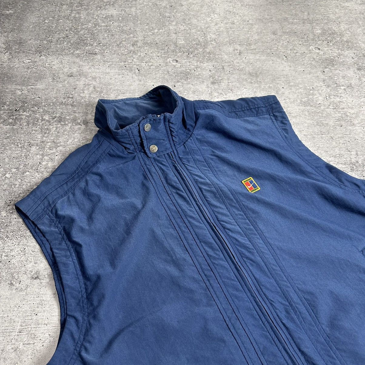 Nike × Vintage Nike Challenge Court Vintage 90s Vest Men Size M Size US M / EU 48-50 / 2 - 2 Thumbnail