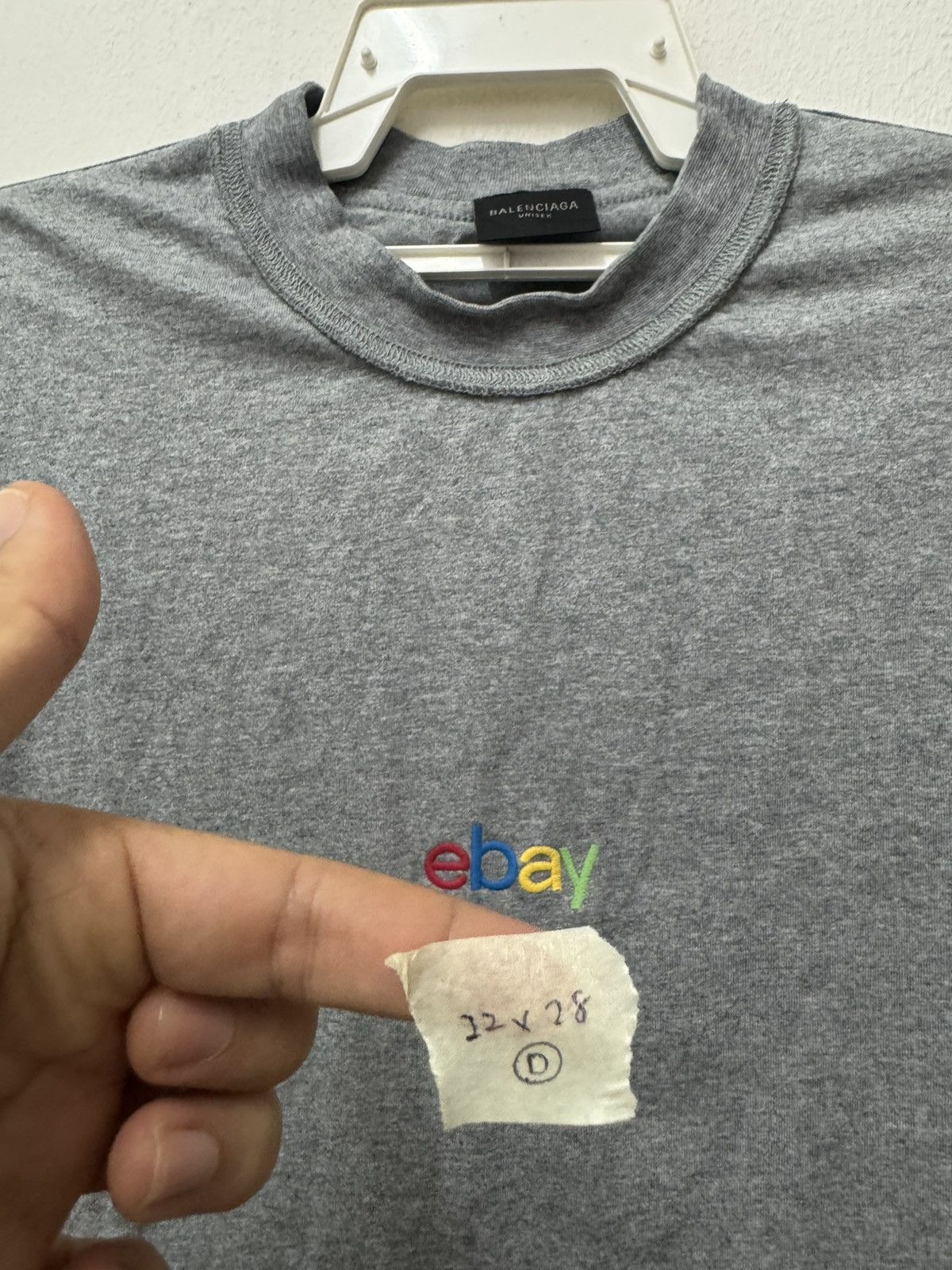 Balenciaga Balenciaga Ebay Embroidered Centre Logo T shirt Size US XS / EU 42 / 0 - 11 Thumbnail