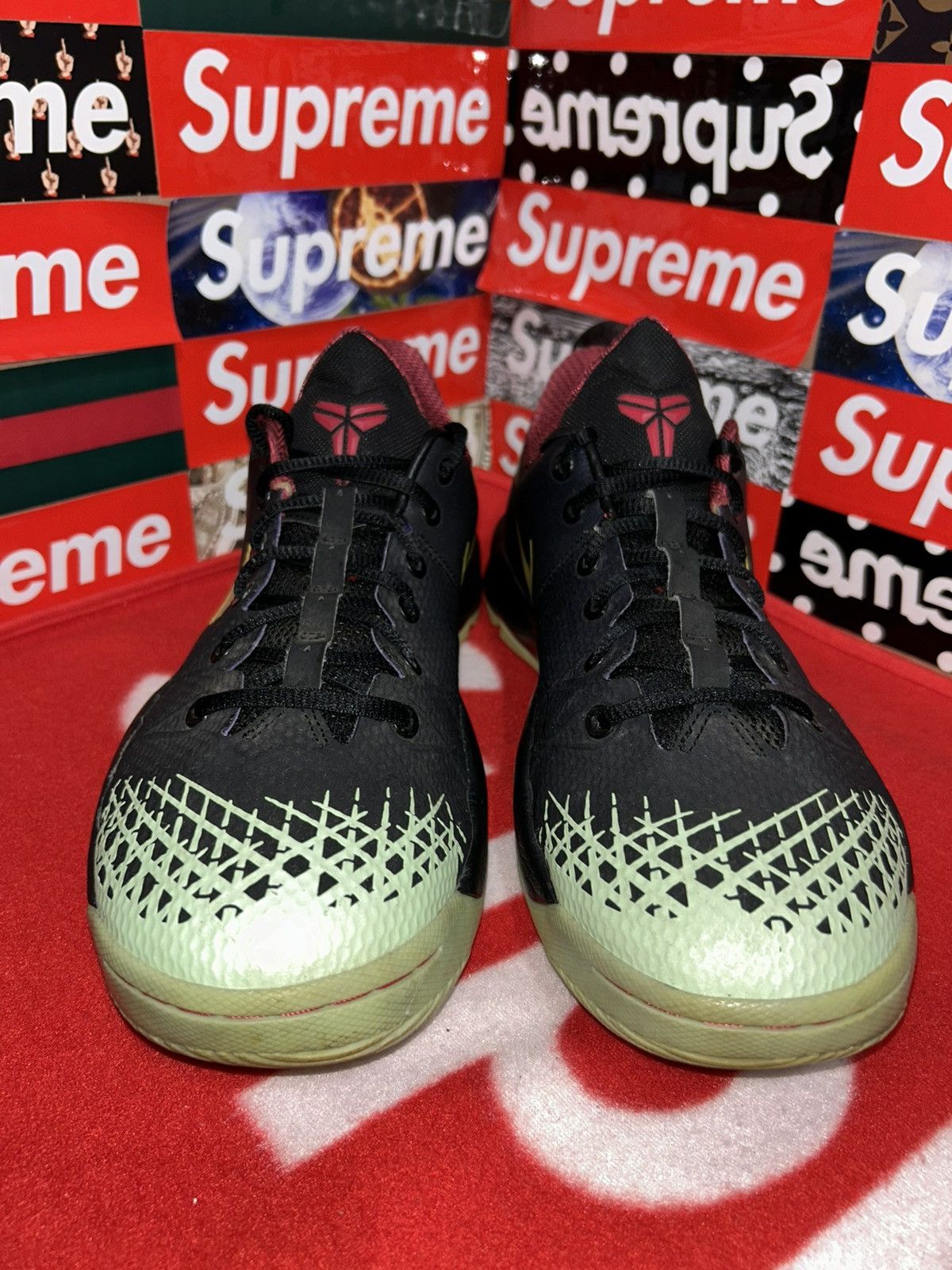 Nike Nike Kobe Venomenon 4 Glow-In-The-Dark 635578-003 size 12 Size US 12 / EU 45 - 2 Thumbnail