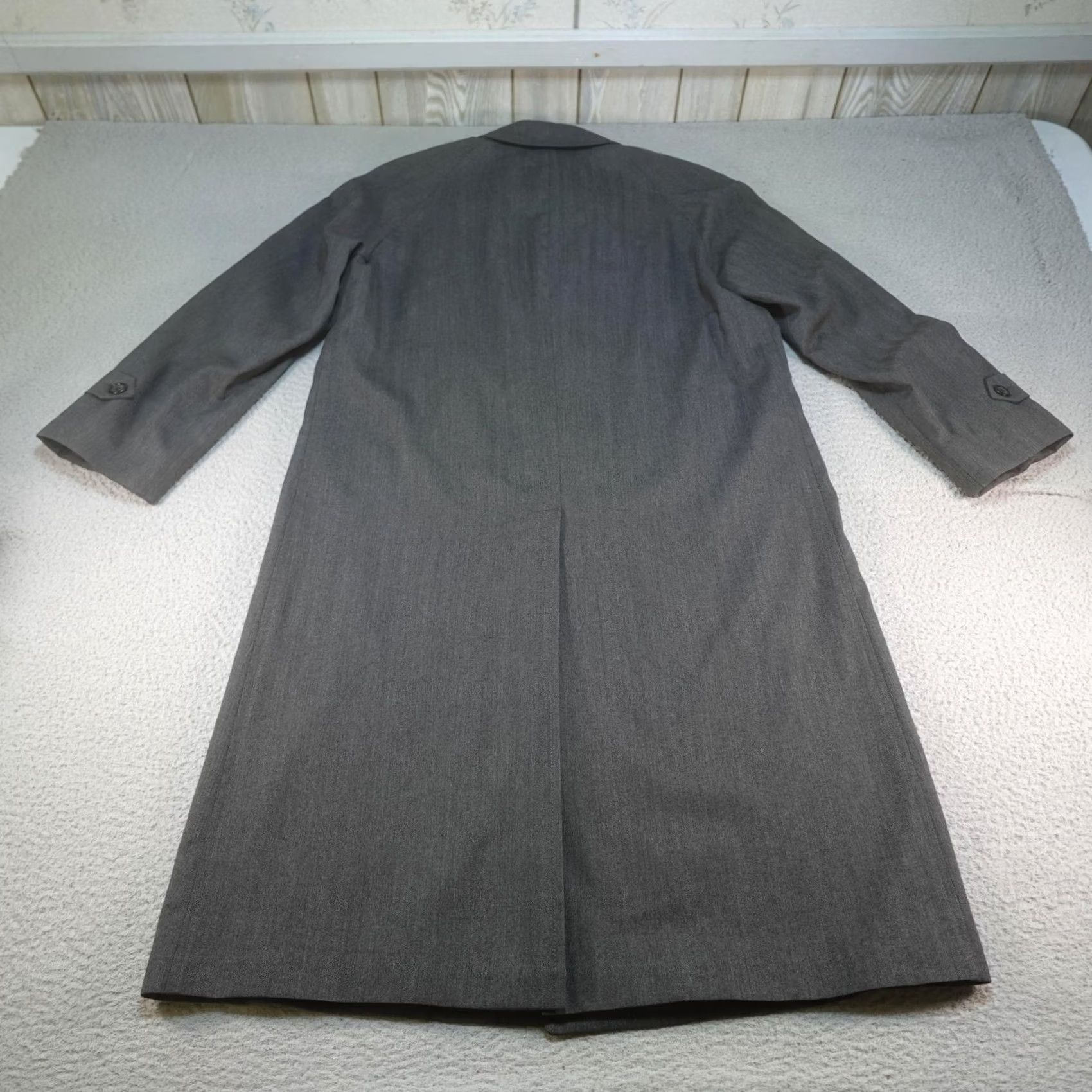 Hart Schaffner Marx VINTAGE Hart Schaffner Marx Overcoat Mens 40R Gray Wool Herringbone Size US XXS / EU 40 - 5 Thumbnail
