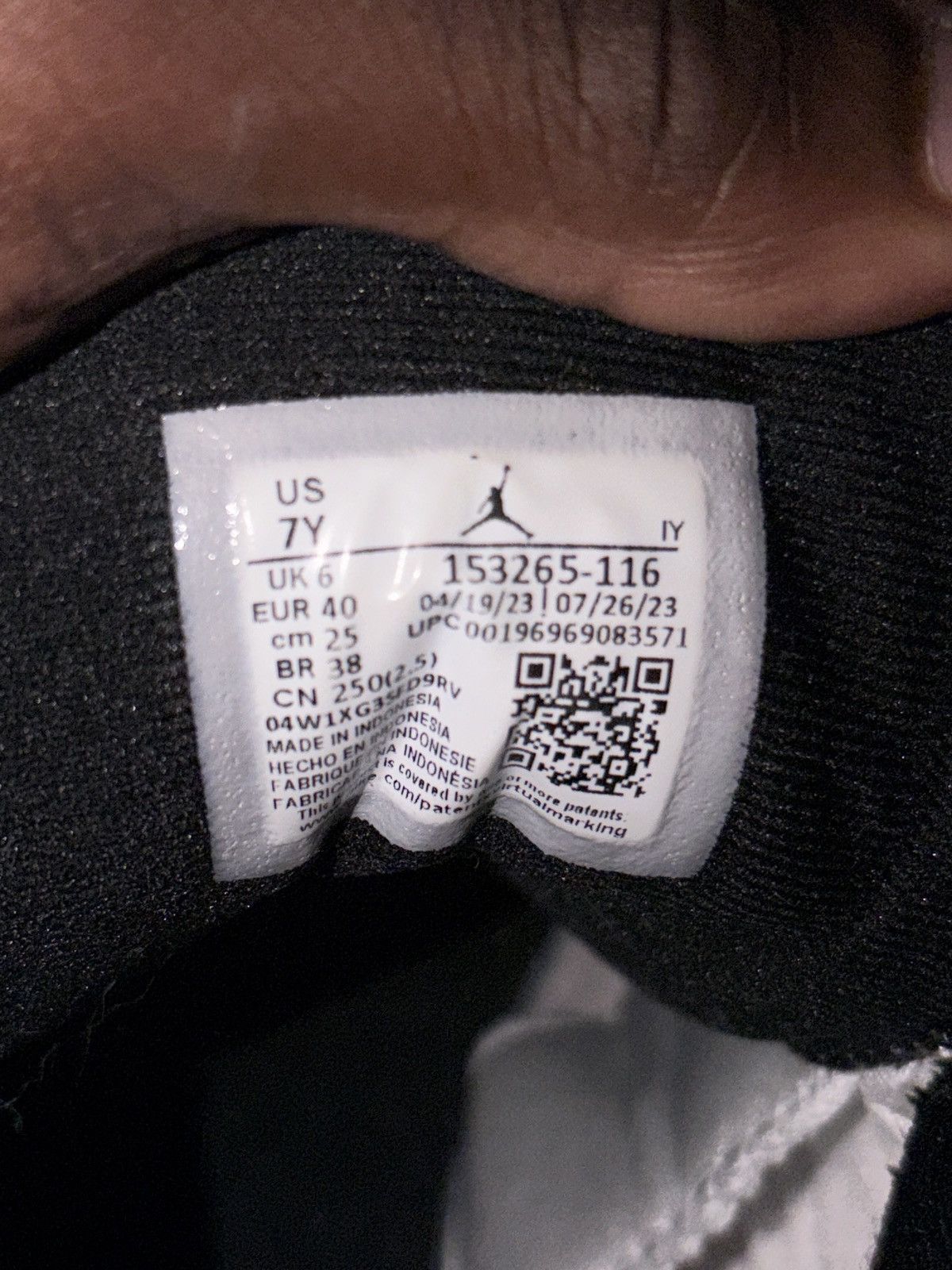 Jordan Brand Jordan 12 Retro Cherry Size US 7 / IT 37 - 1 Thumbnail