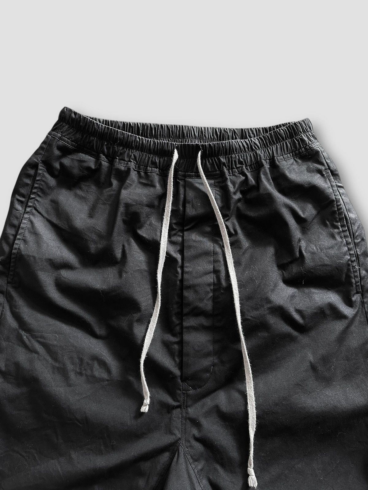 Rick Owens × Rick Owens Drkshdw Rick Owens Pods short Size US 32 / EU 48 - 2 Thumbnail
