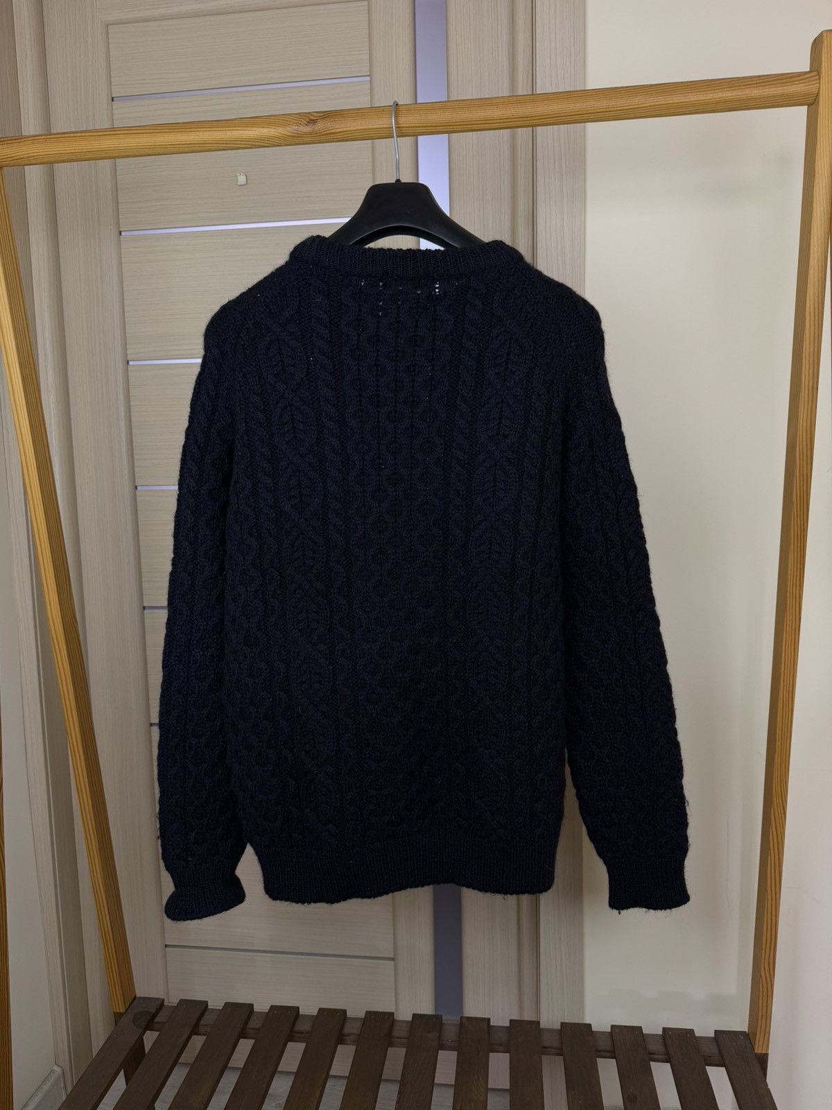 Peregrine Peregrine Hudson Navy Aran Knit British Wool Jumper size L Size US L / EU 52-54 / 3 - 7 Thumbnail
