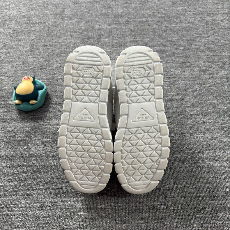 Prada Prada White Triangle Logo Sneakers-2506 Size US 8 / IT 38 - 4 Thumbnail