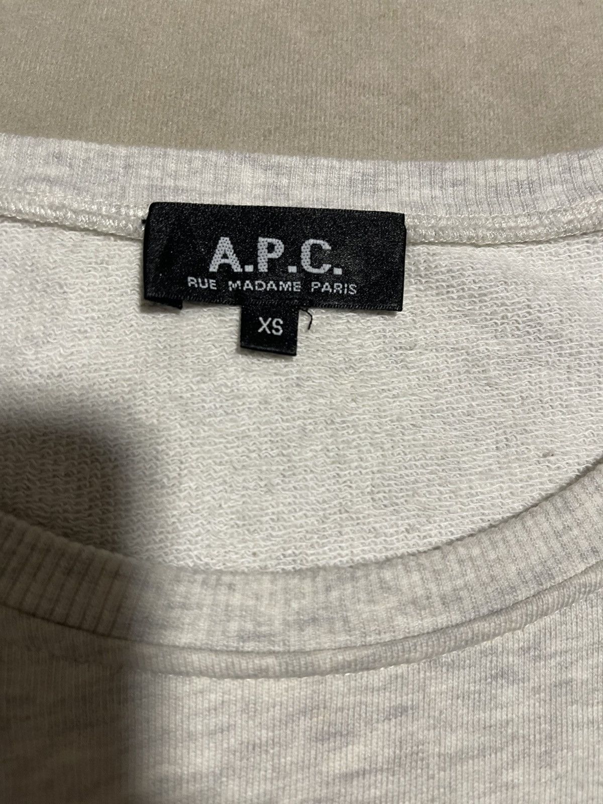 A.P.C. A.P.C Apple Sweatshirt Size XS / US 0-2 / IT 36-38 - 3 Thumbnail