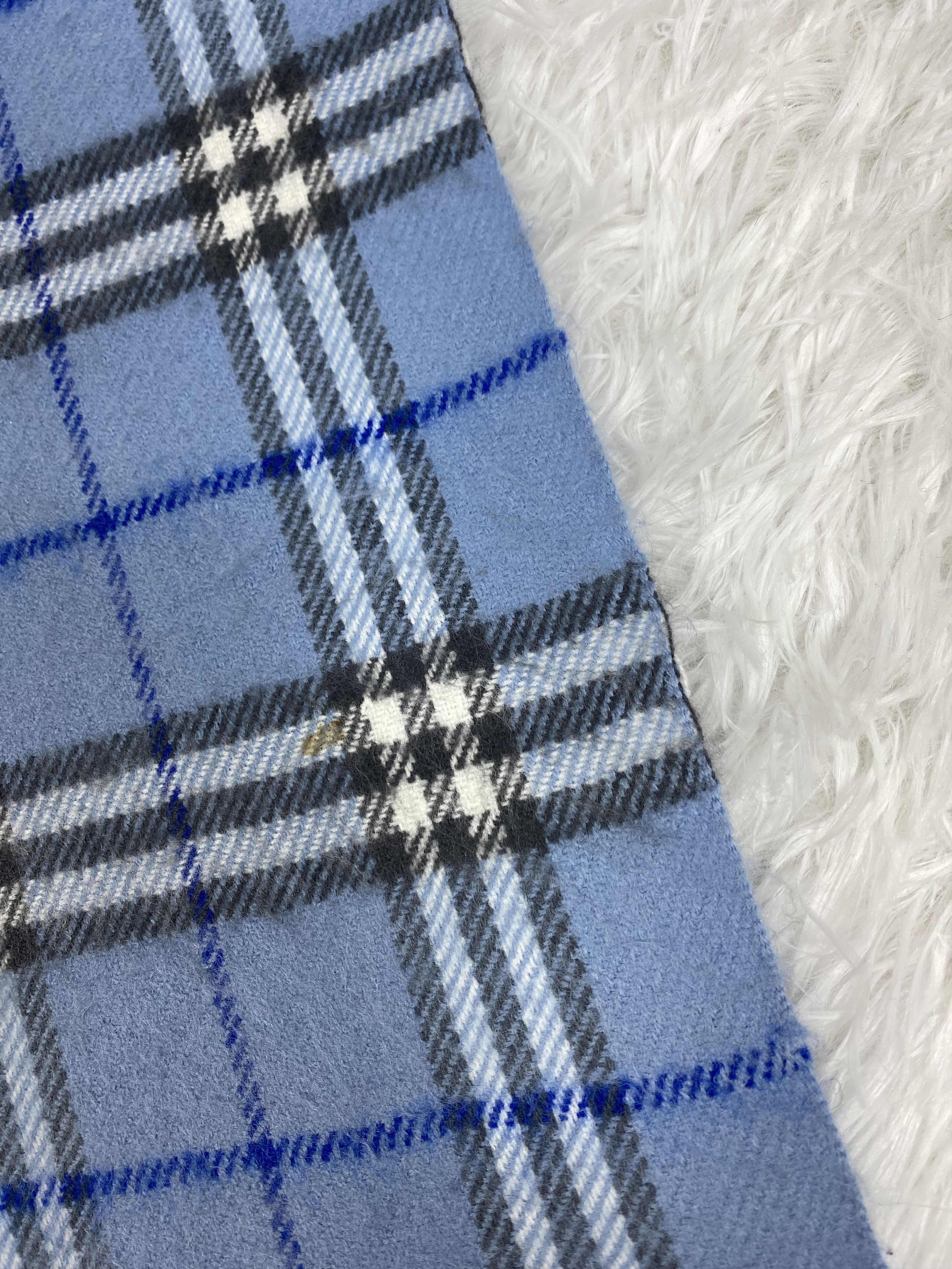 Burberry Vintage Burberry Scarf / Muffler Neckwear PM0005 Size ONE SIZE - 8 Thumbnail