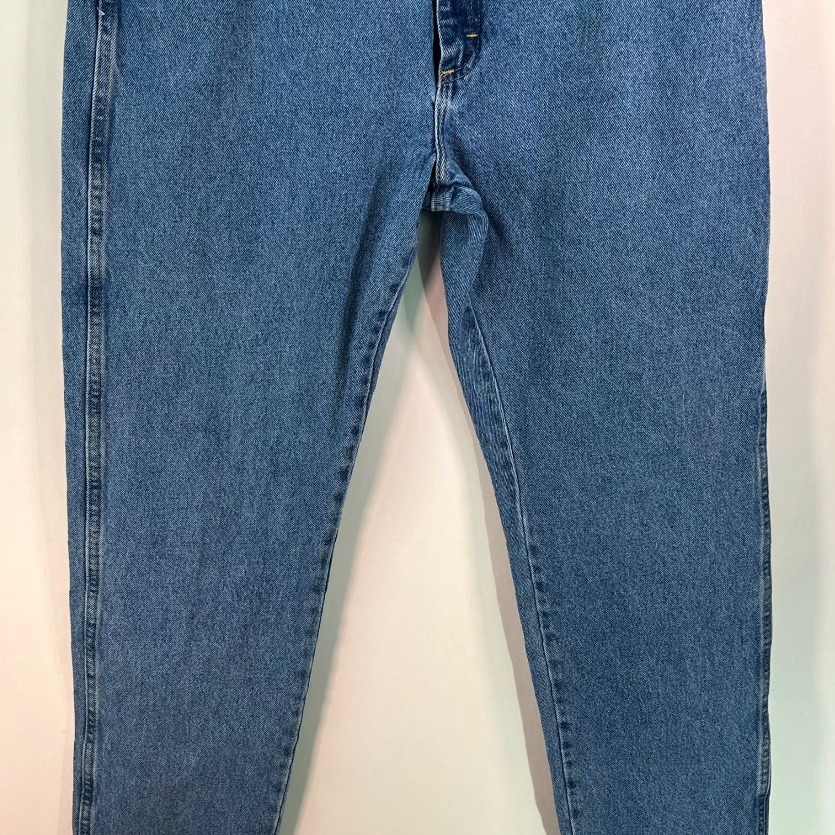 Wrangler Wrangler Rugged Wear Jeans Mens 38 Regular Blue Denim 38X32 Straight 5-Pocket Belt Loops Zipper Button Machine Washable Casual Classic Size US 38 / EU 54 - 5 Thumbnail