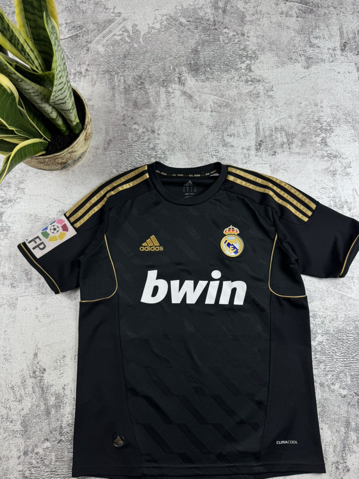 Adidas Real Madrid 2011 2012 Men’s Adidas Black Away Soccer Football Shirt Jersey Polo Size US S / EU 44-46 / 1 - 4 Thumbnail